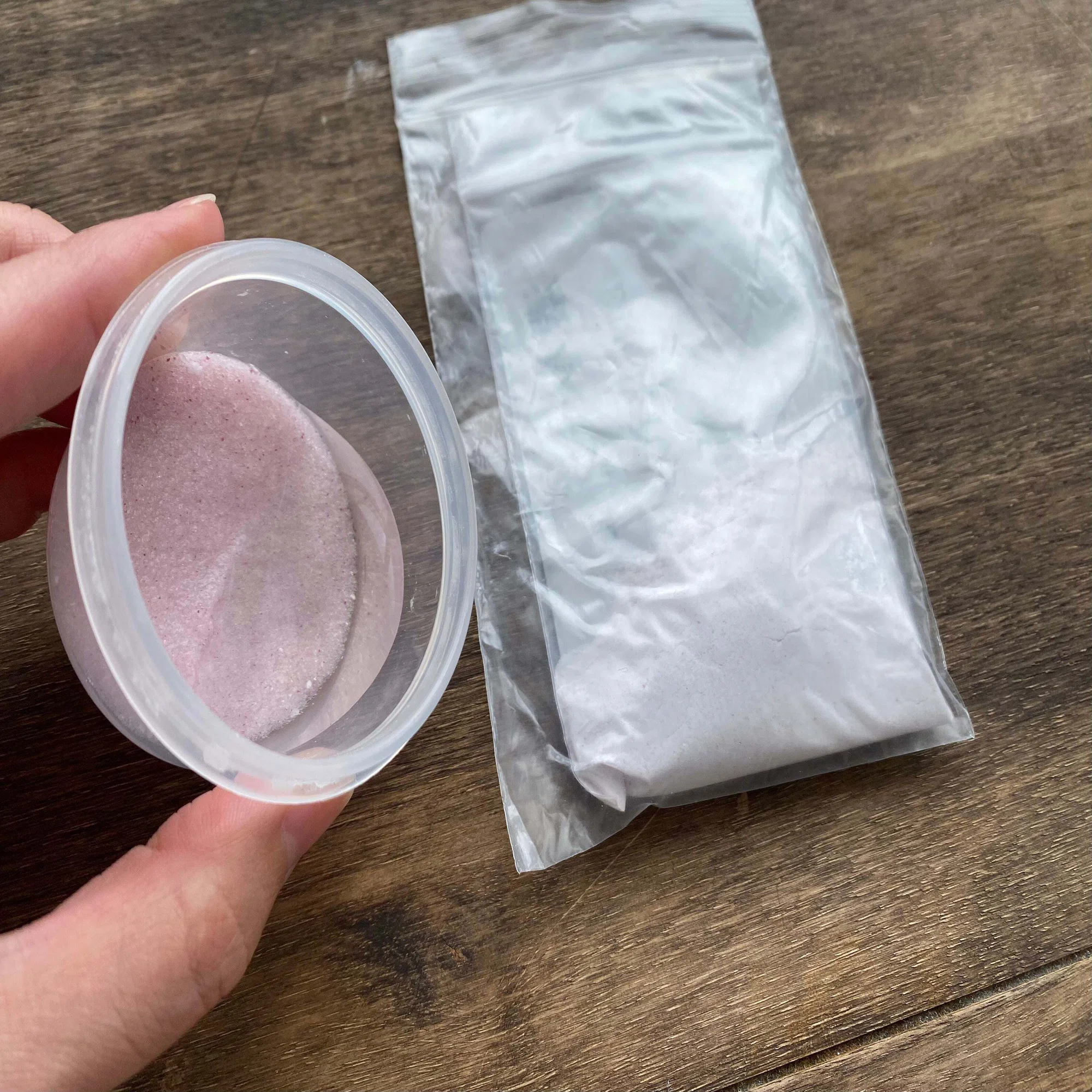七宝焼の「釉薬」ってどんなもの？｜&ENAMEL（アンドエナメル）店主
