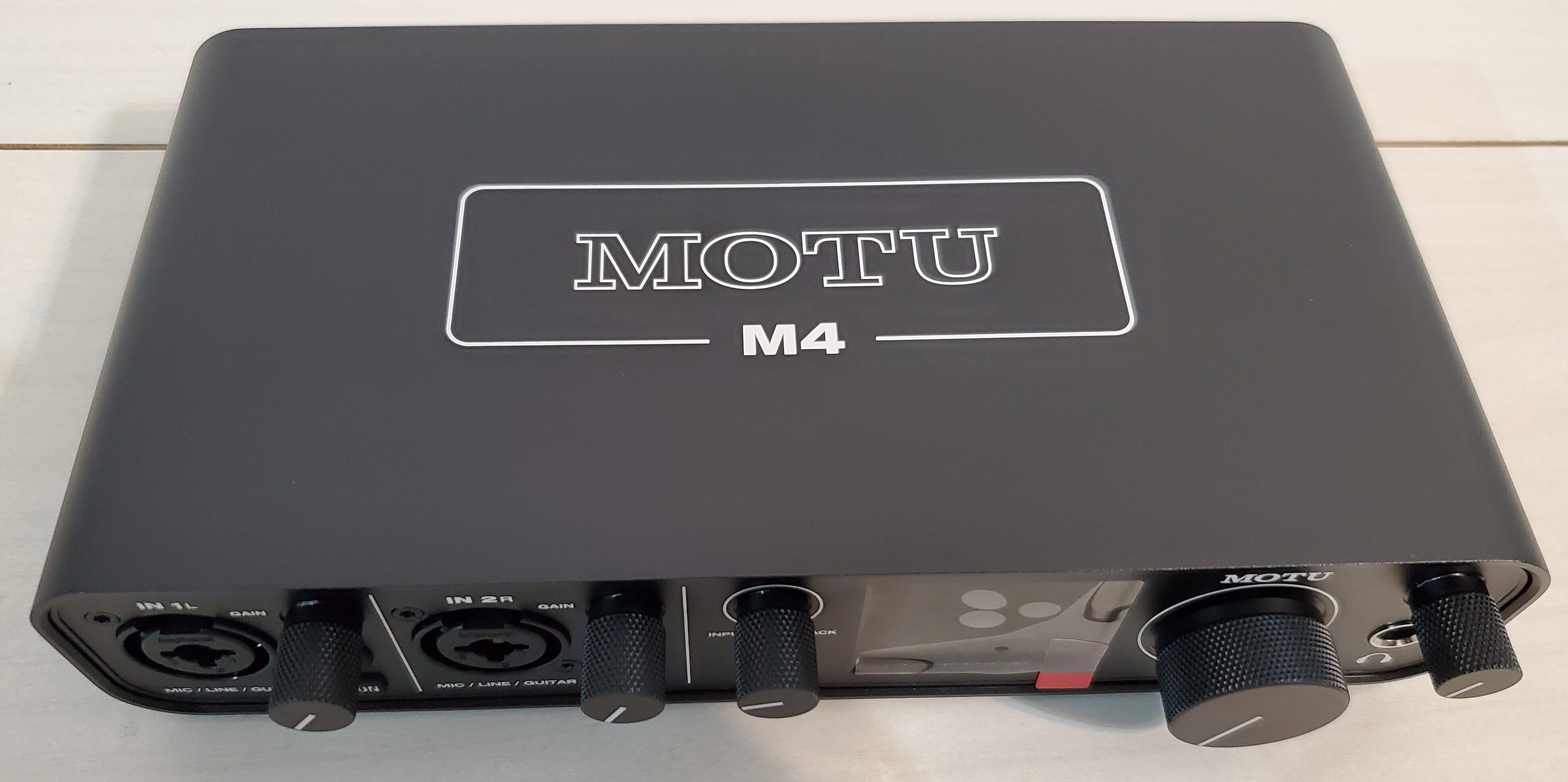 衝動的に新しいオーディオインターフェースを買ってしまいました