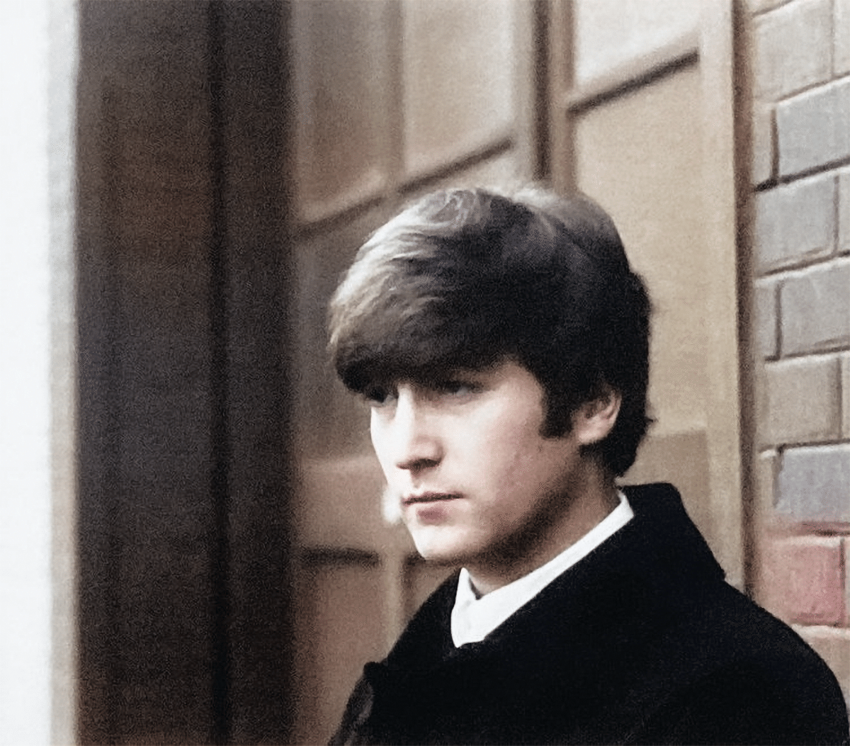 ジョンレノン　額縁　ポートレート Amazon.co.jp: John Lennon ジョン・レノン Photographic