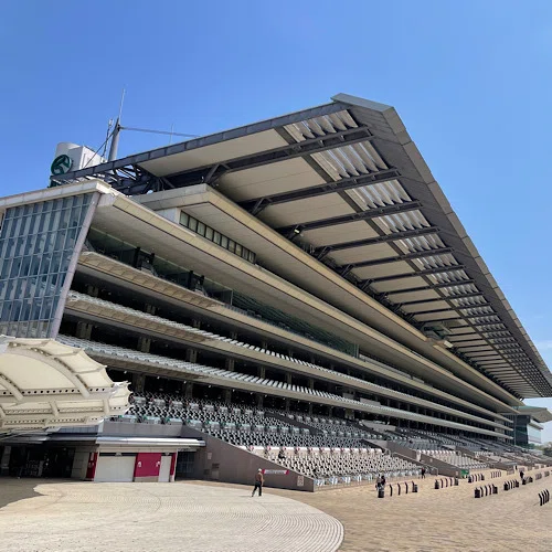東京競馬場フジビュースタンド