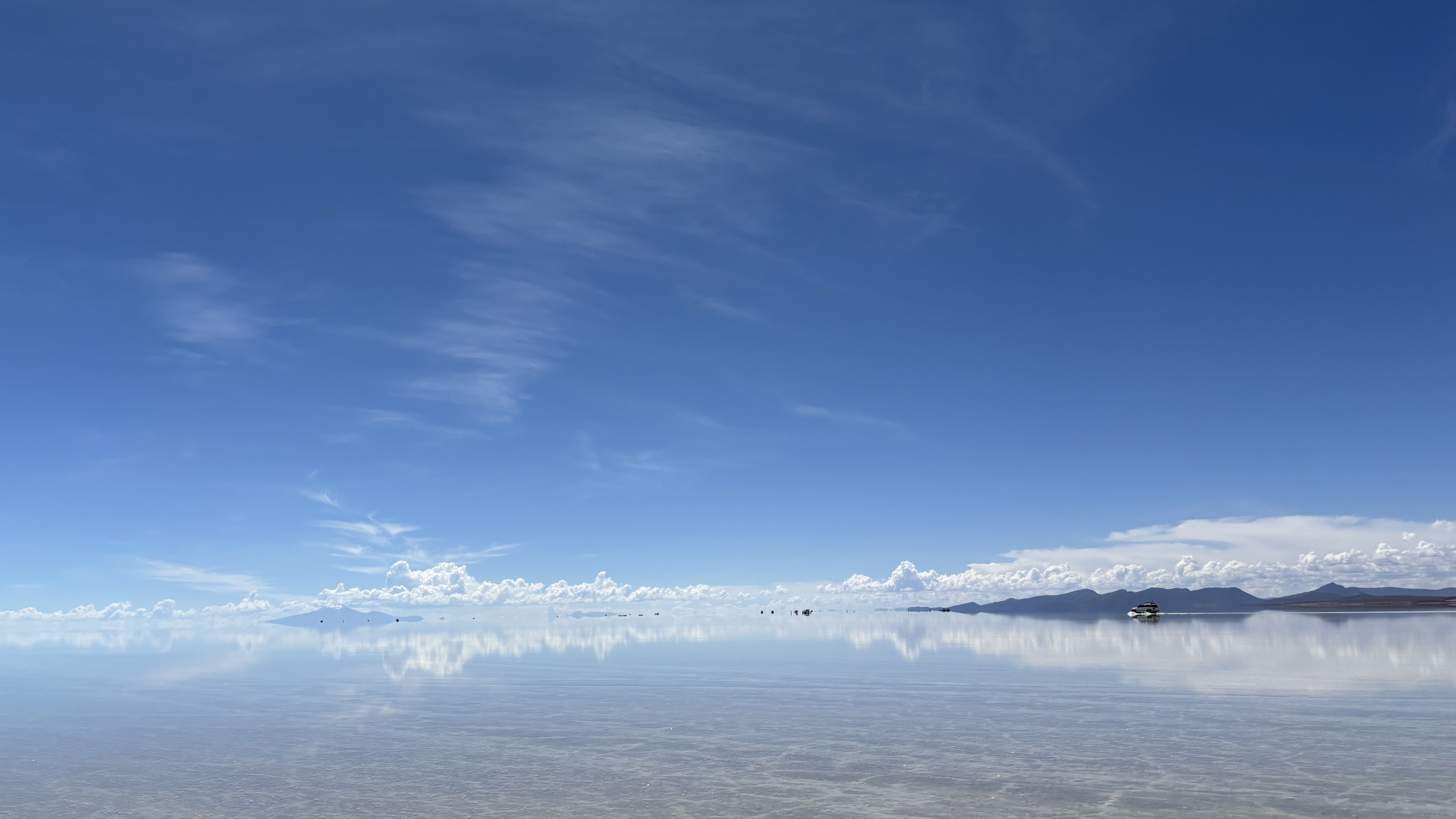 生きている間に行ける天国、ウユニ塩湖｜あ