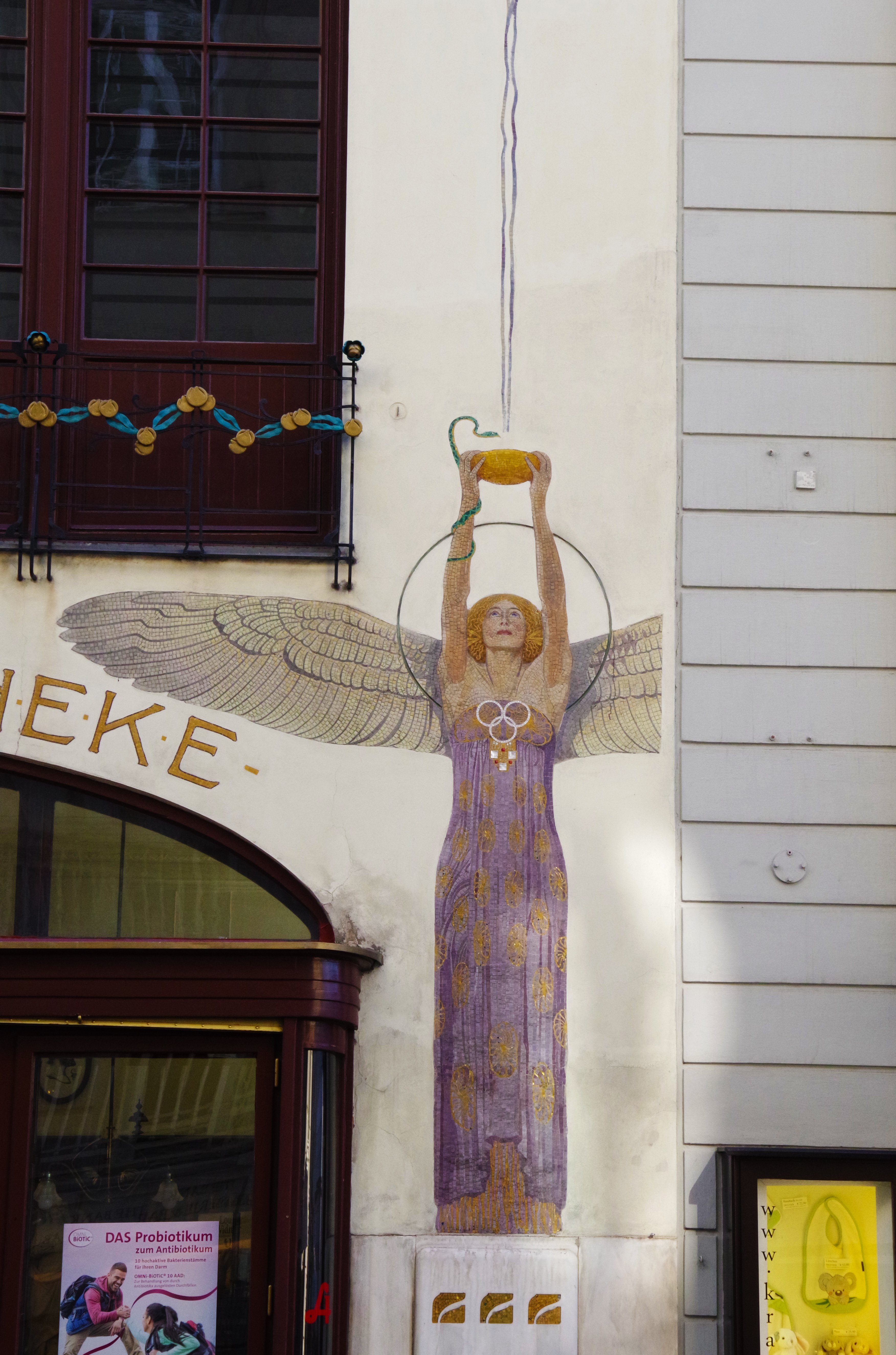 ユーゲントシュティールとは何か ?｜キータン🦋写真とAIで紡ぐもう1