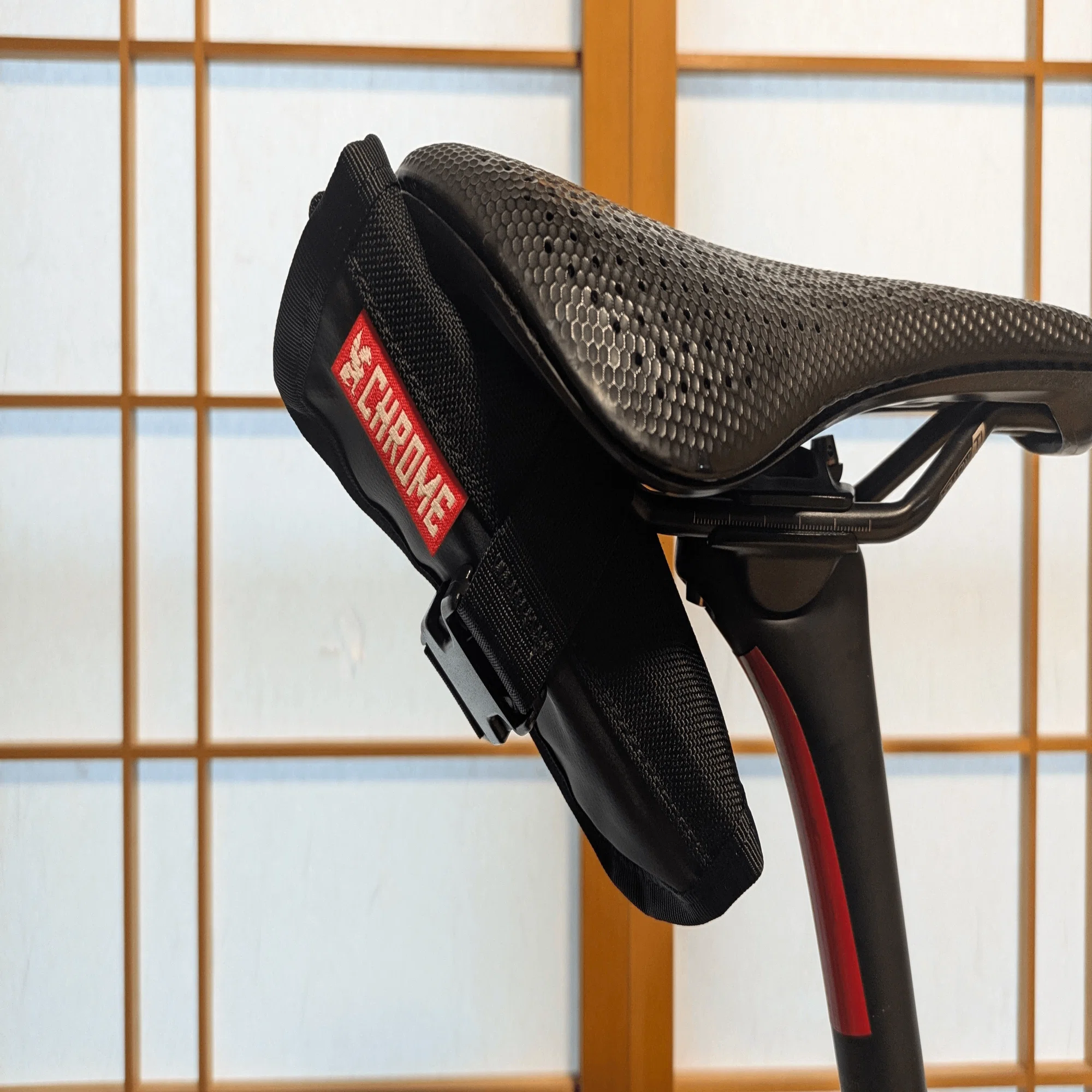 CHROMEのツールバッグ（DOUBLETRACK SADDLE ROLL）のレビュー｜?KTKT⛺