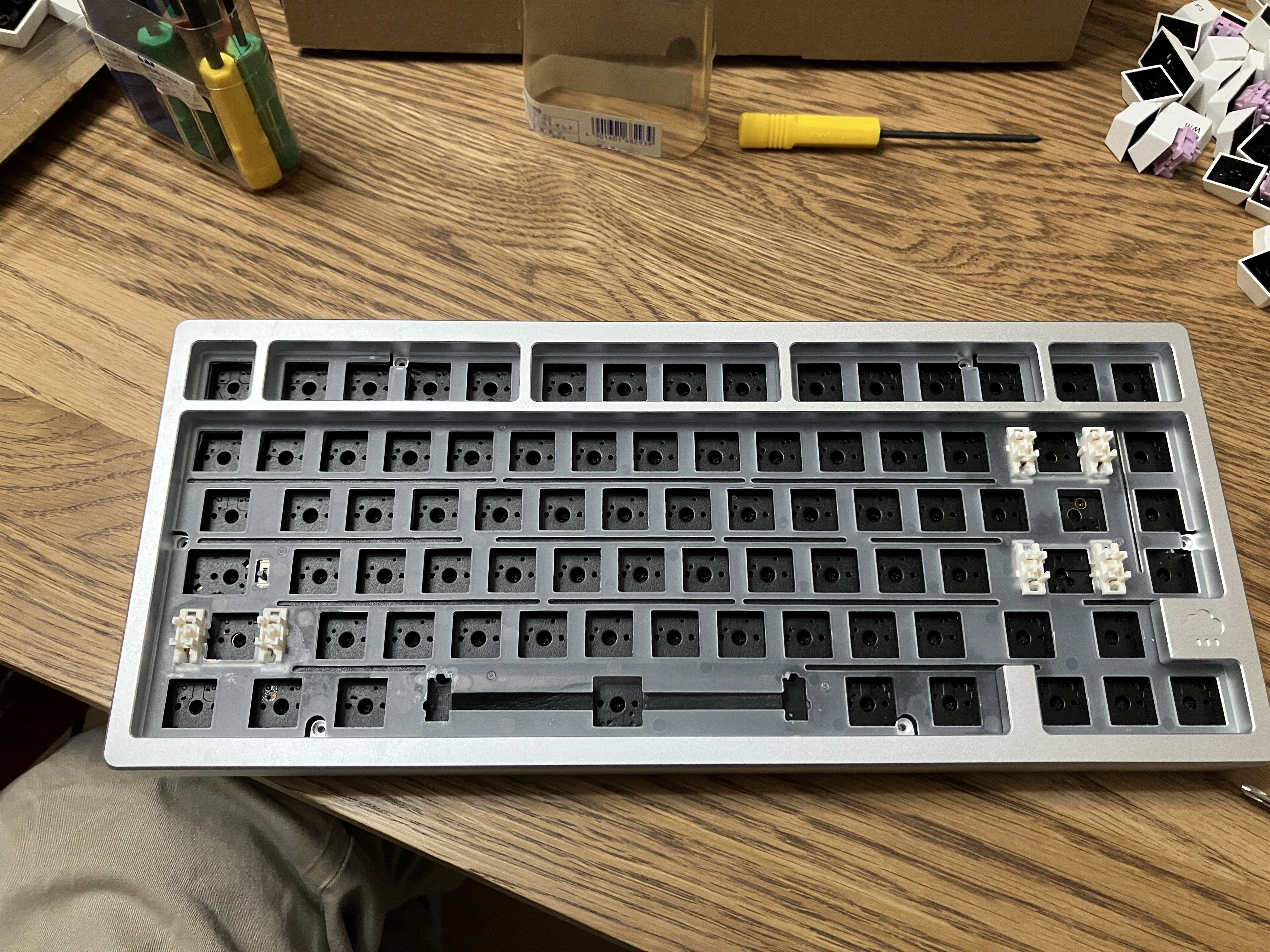 WOBKEY Rainy75 のなんちゃってJIS配列を作る｜Adachi Izumi