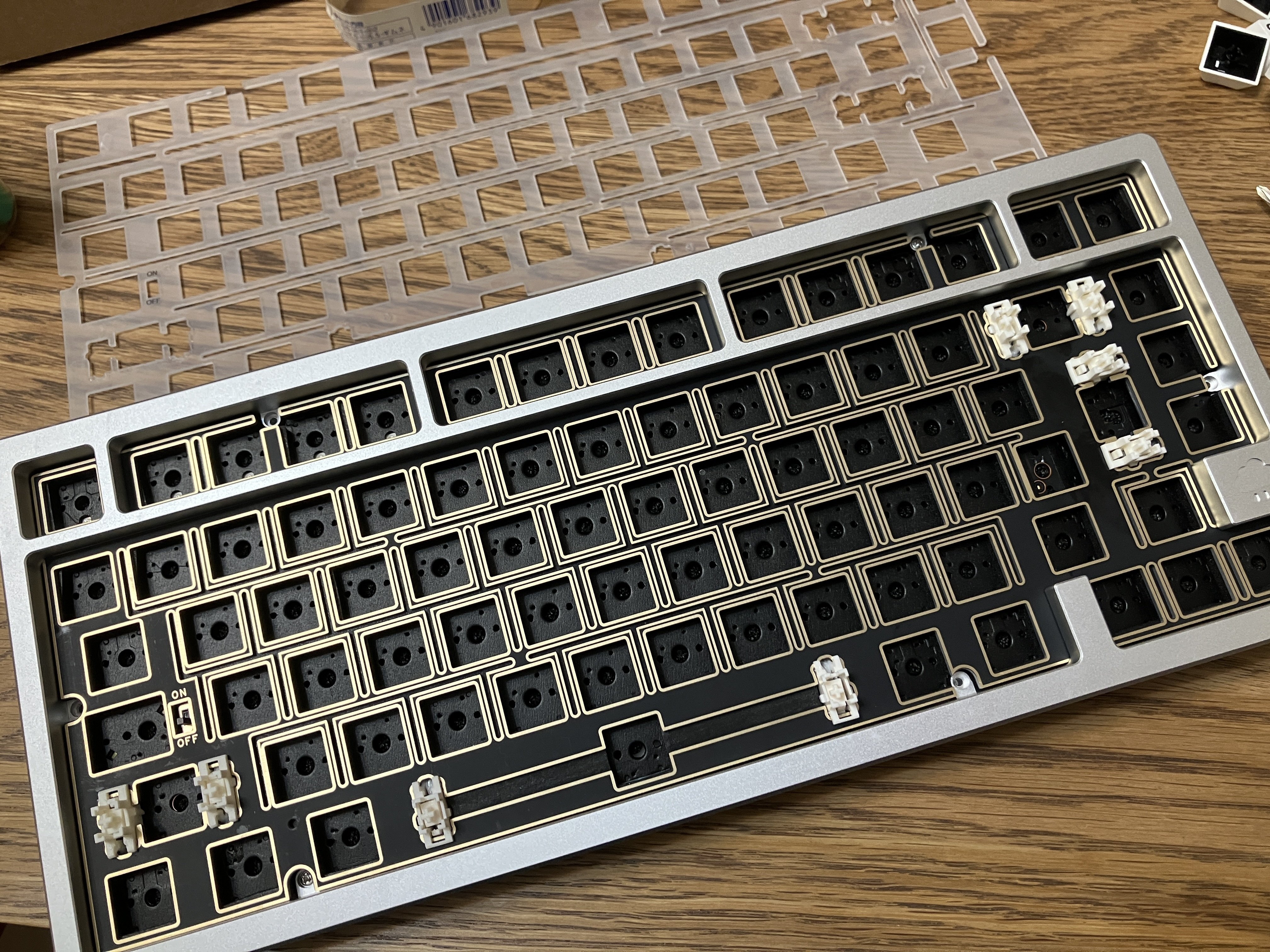 WOBKEY Rainy75 のなんちゃってJIS配列を作る｜Adachi Izumi