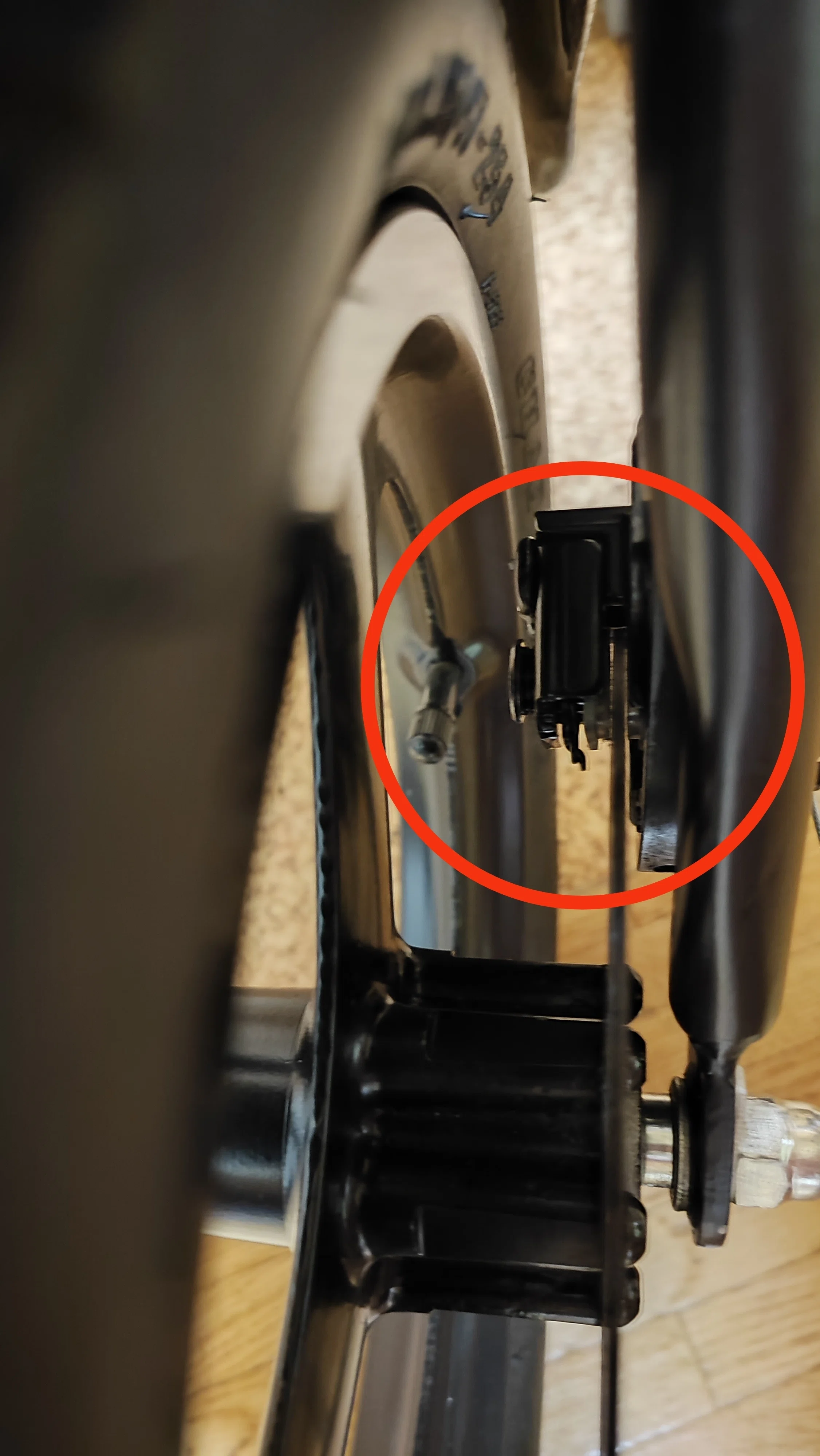 自転車のブレーキキャリパーを交換する！｜koro