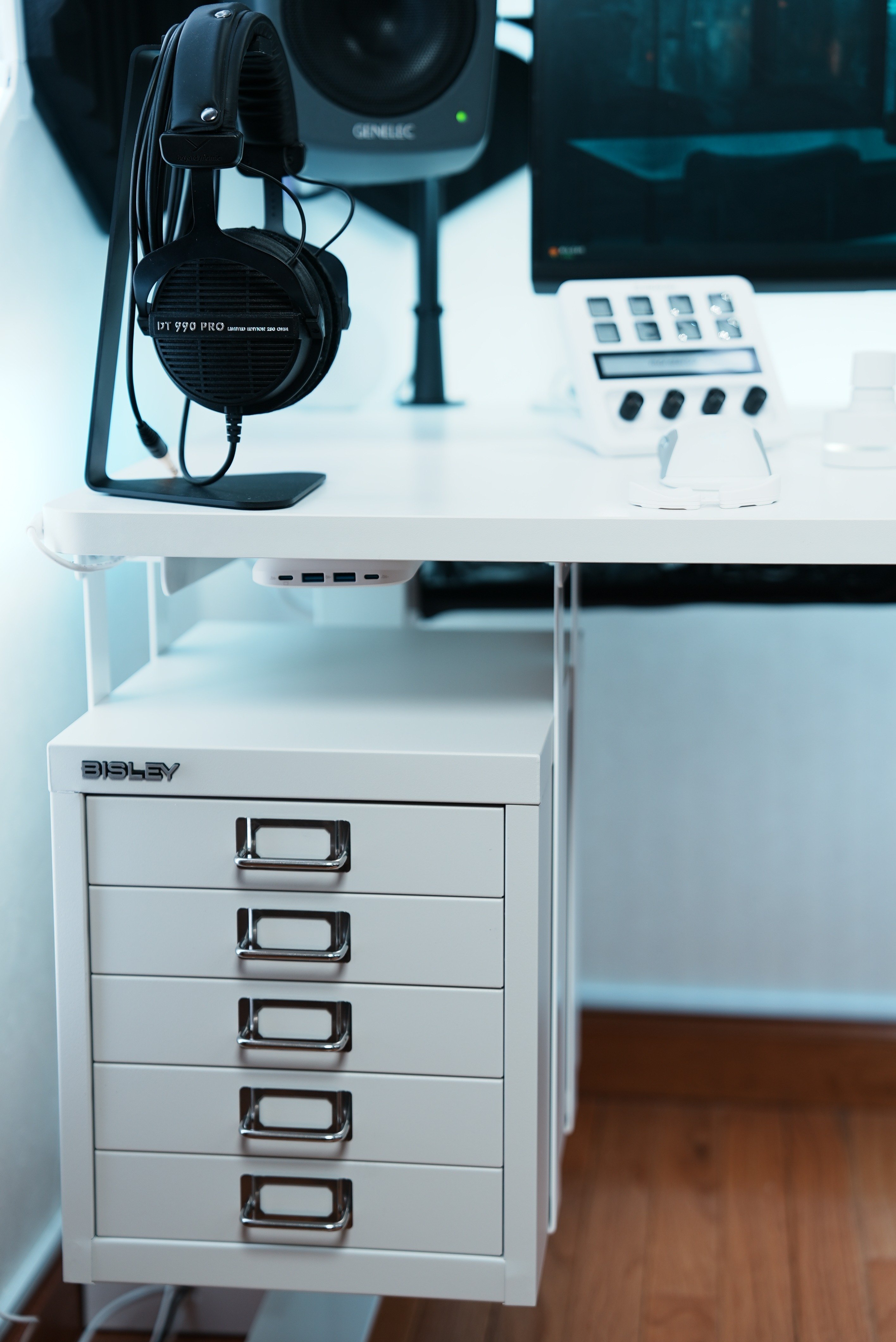 DESK SETUP 12.0 最新デスク紹介 2025.5｜OVR.