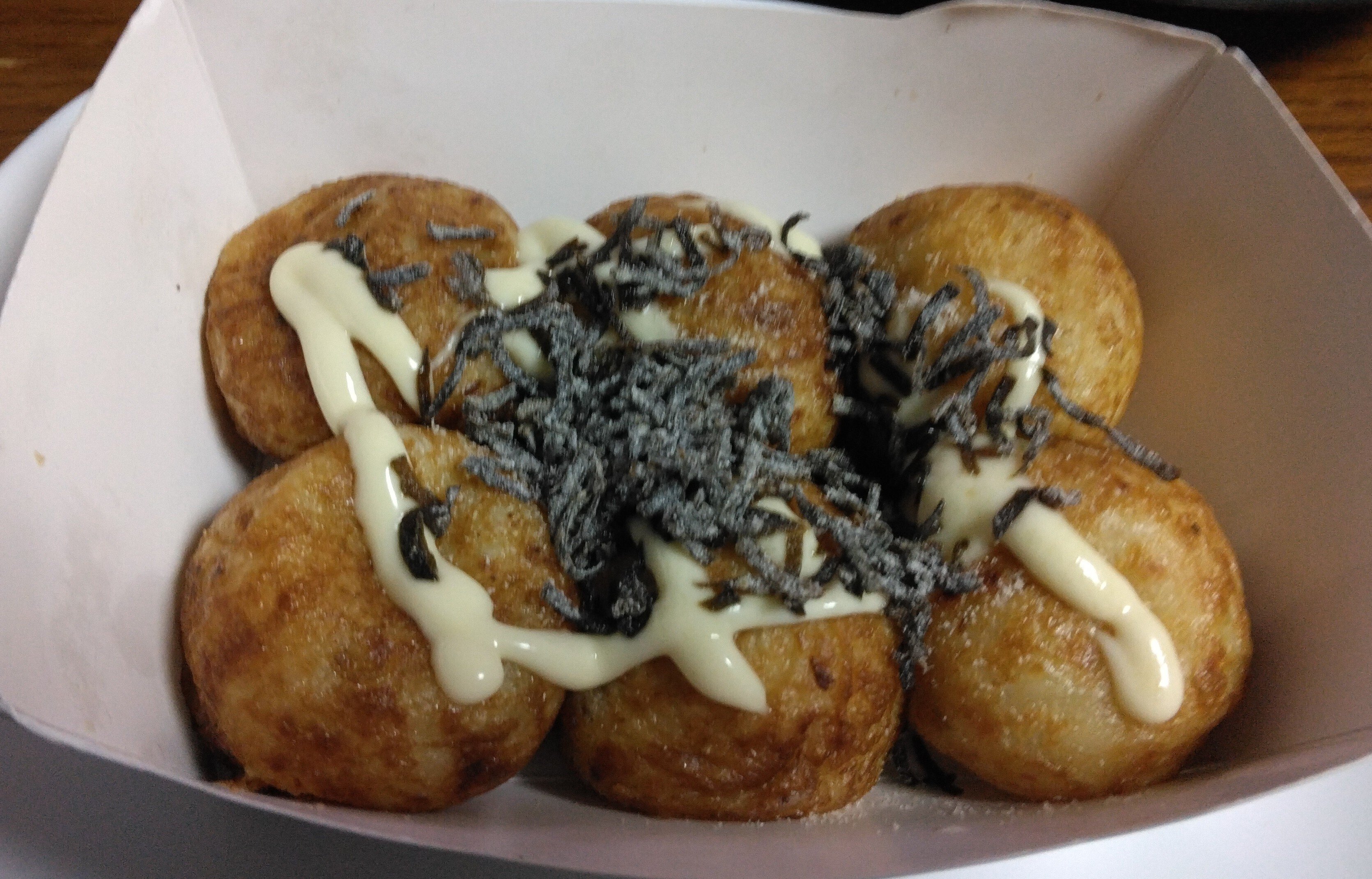 吉たこ～よしもと芸人のたこ焼き屋さん～｜とんぷぅ