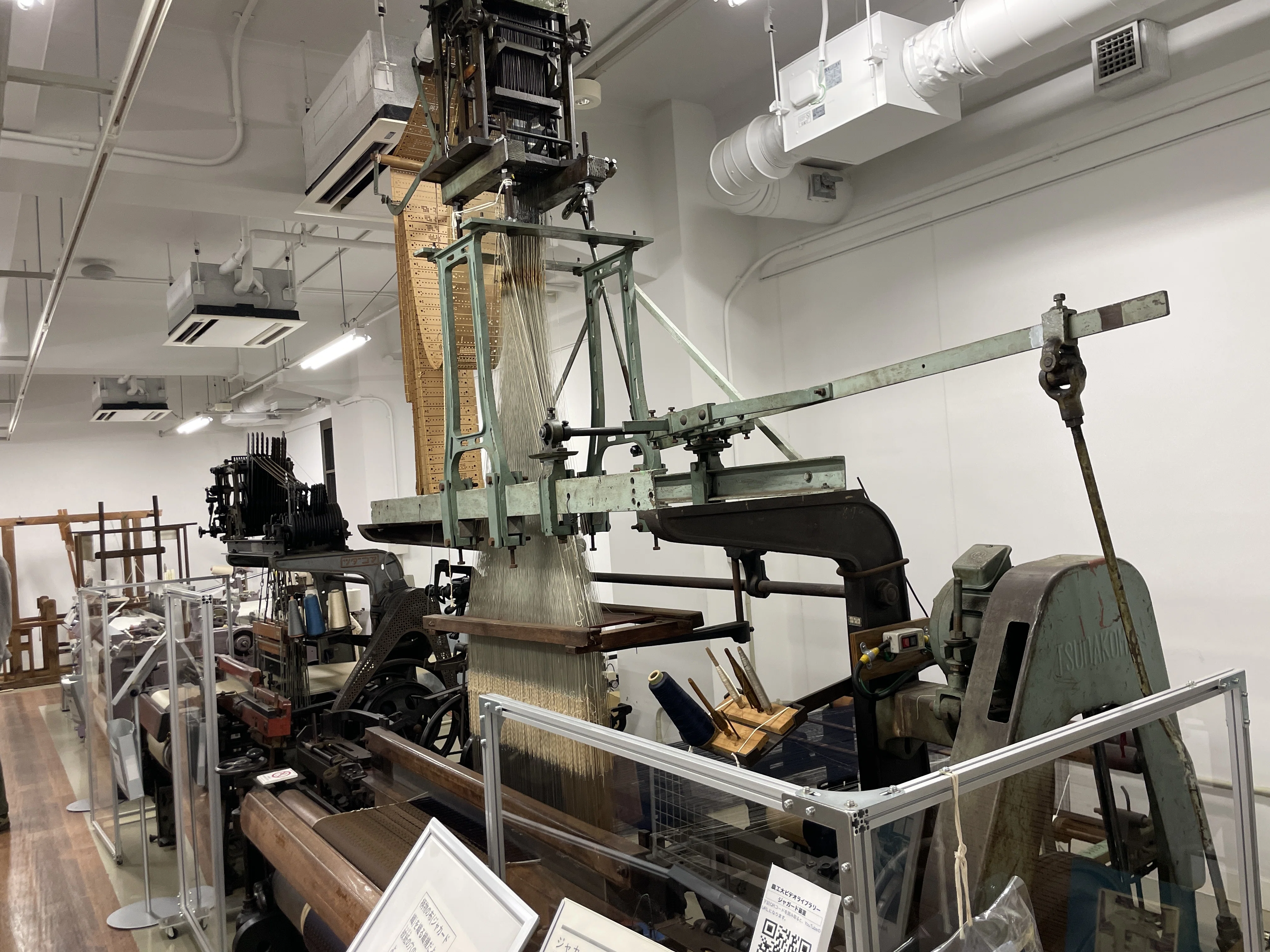 すごい博物館060】東京農工大学・科学博物館（本館）：工業用機織り機
