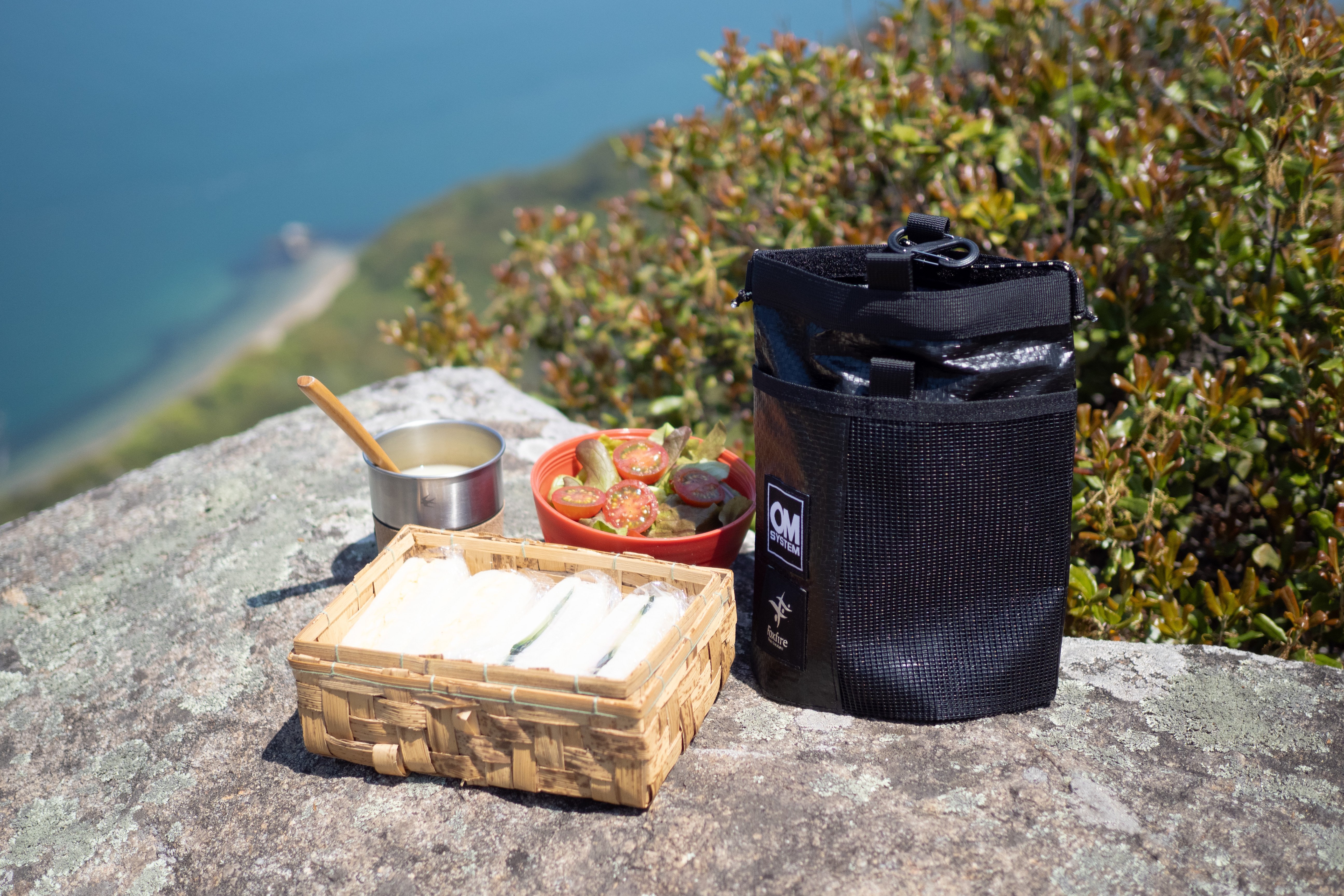 ゴミを持ち帰る」から始まる、心地よいアウトドア体験 〜小豆島の山を