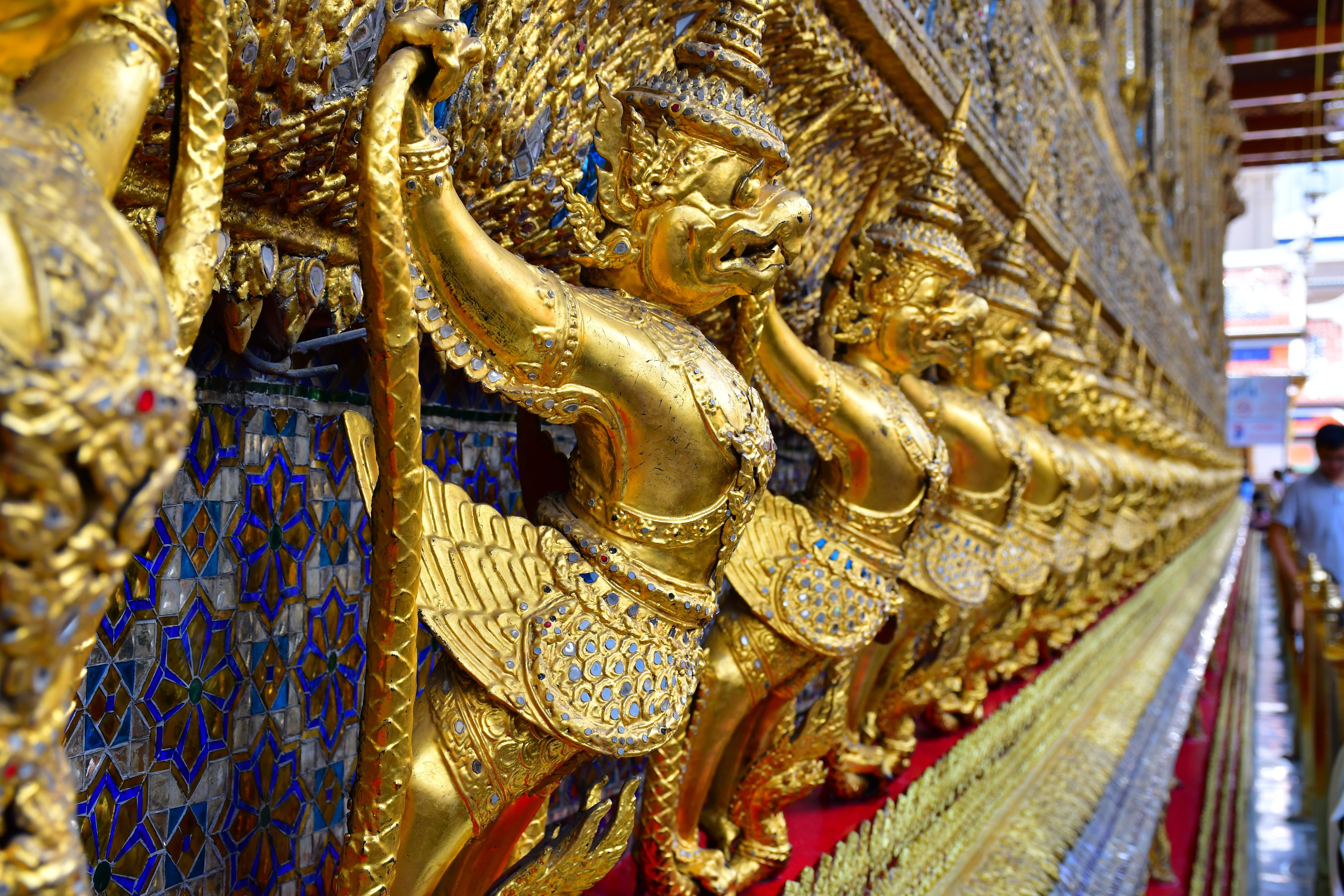 旅の軌跡』 タイ仏教像 INEFFABLE（カオルアン洞窟の神秘！仏像