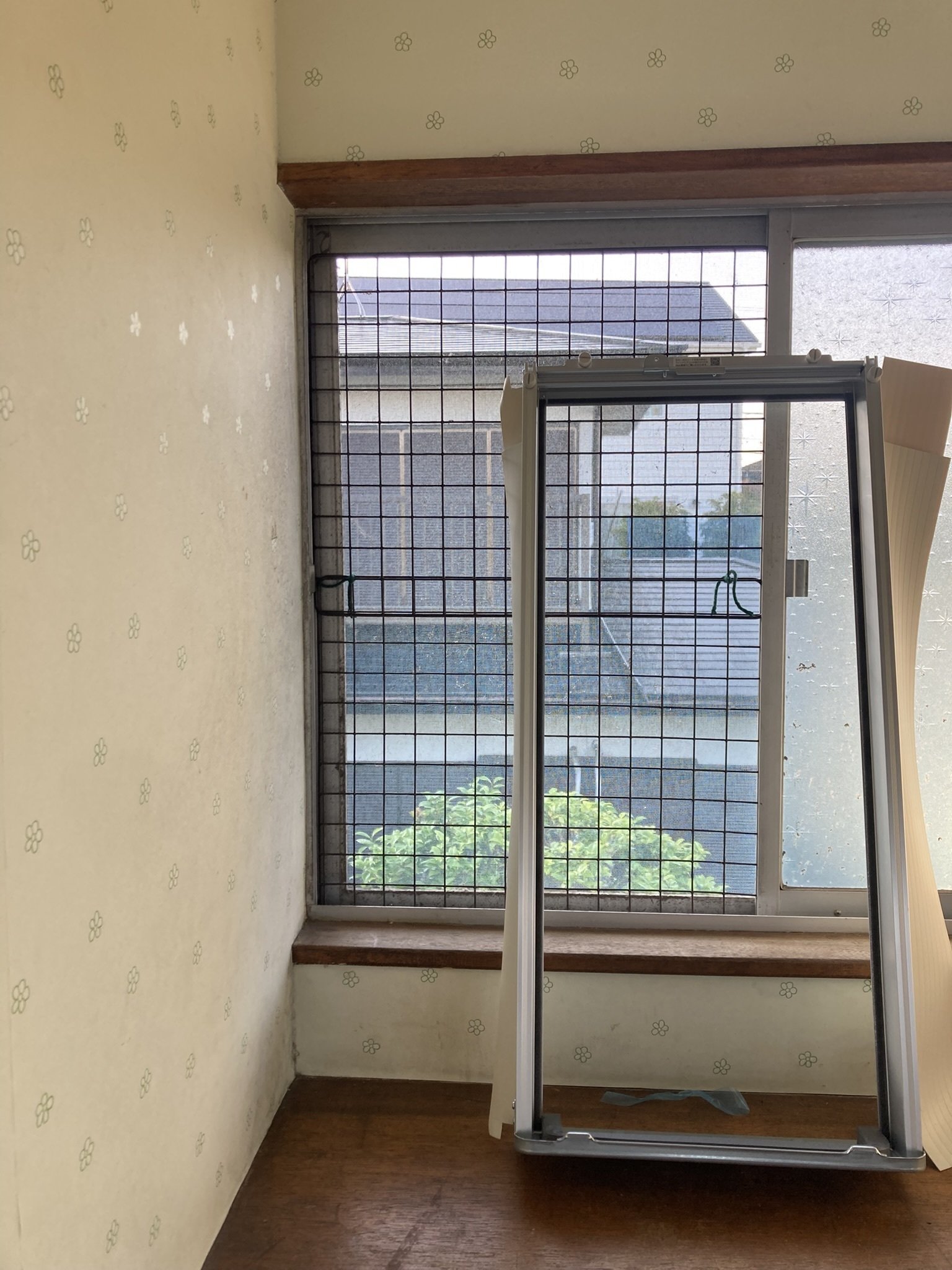 暑い夏がそこまで来てる？ 〜DIYで、窓エアコンをつけてみた｜て