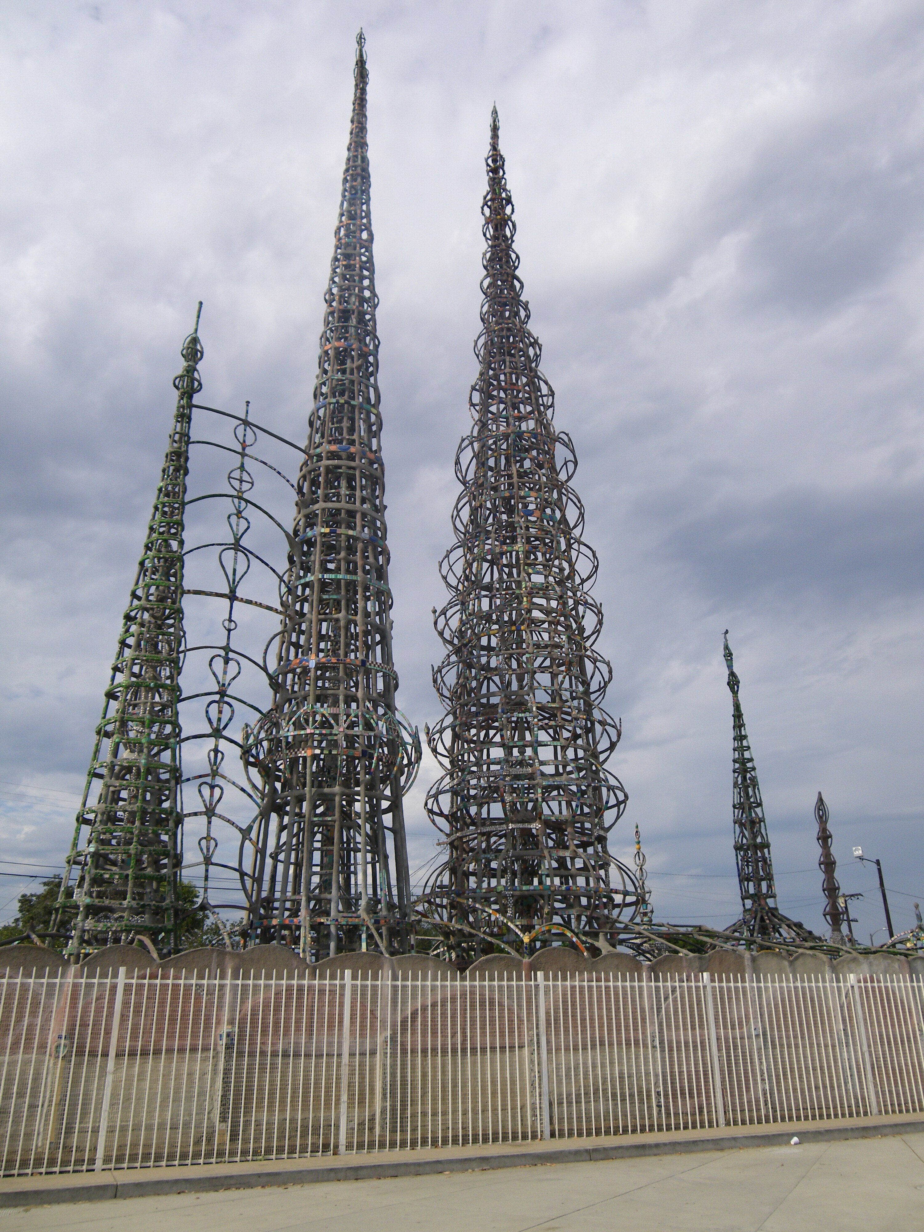 Gとは？ Gangsta RapとG-Funkの違い、そしてWEST COAST｜Gorilla Funk