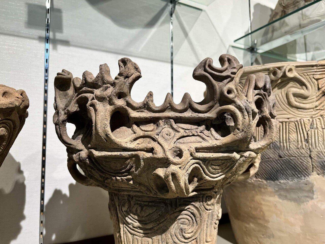 天に架けた巨大な橋 翡翠の地に伝わる木柱に託した願いとは 〜糸魚川の