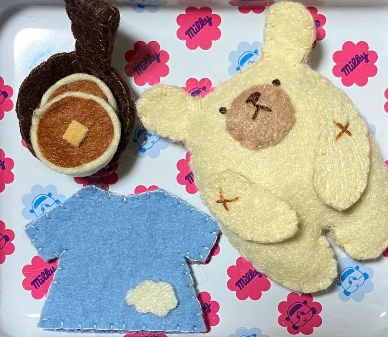 耳付き型のくまちゃん｜えいみ