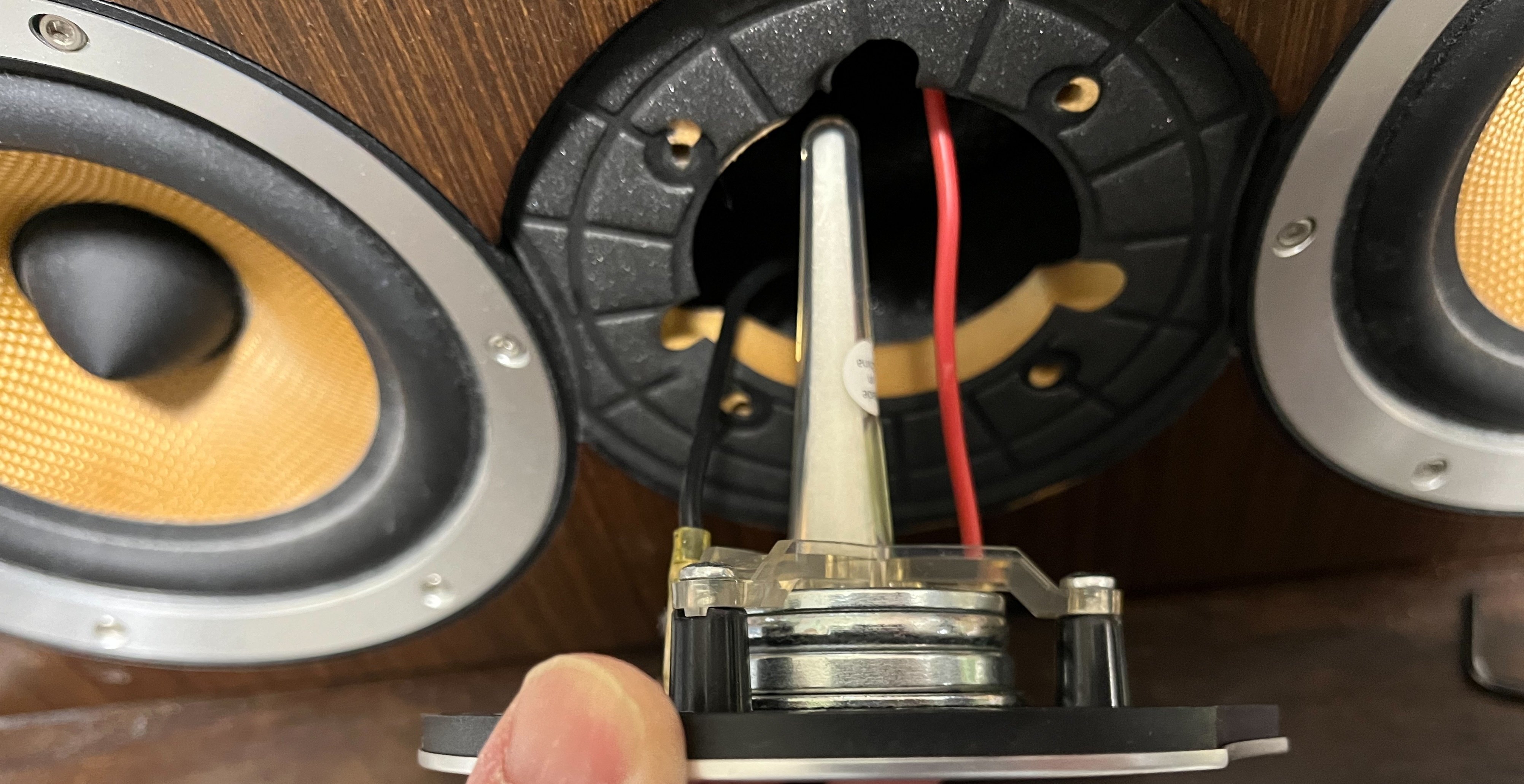 潰れたスピーカーの音はやはり悪かった｜DiscLover