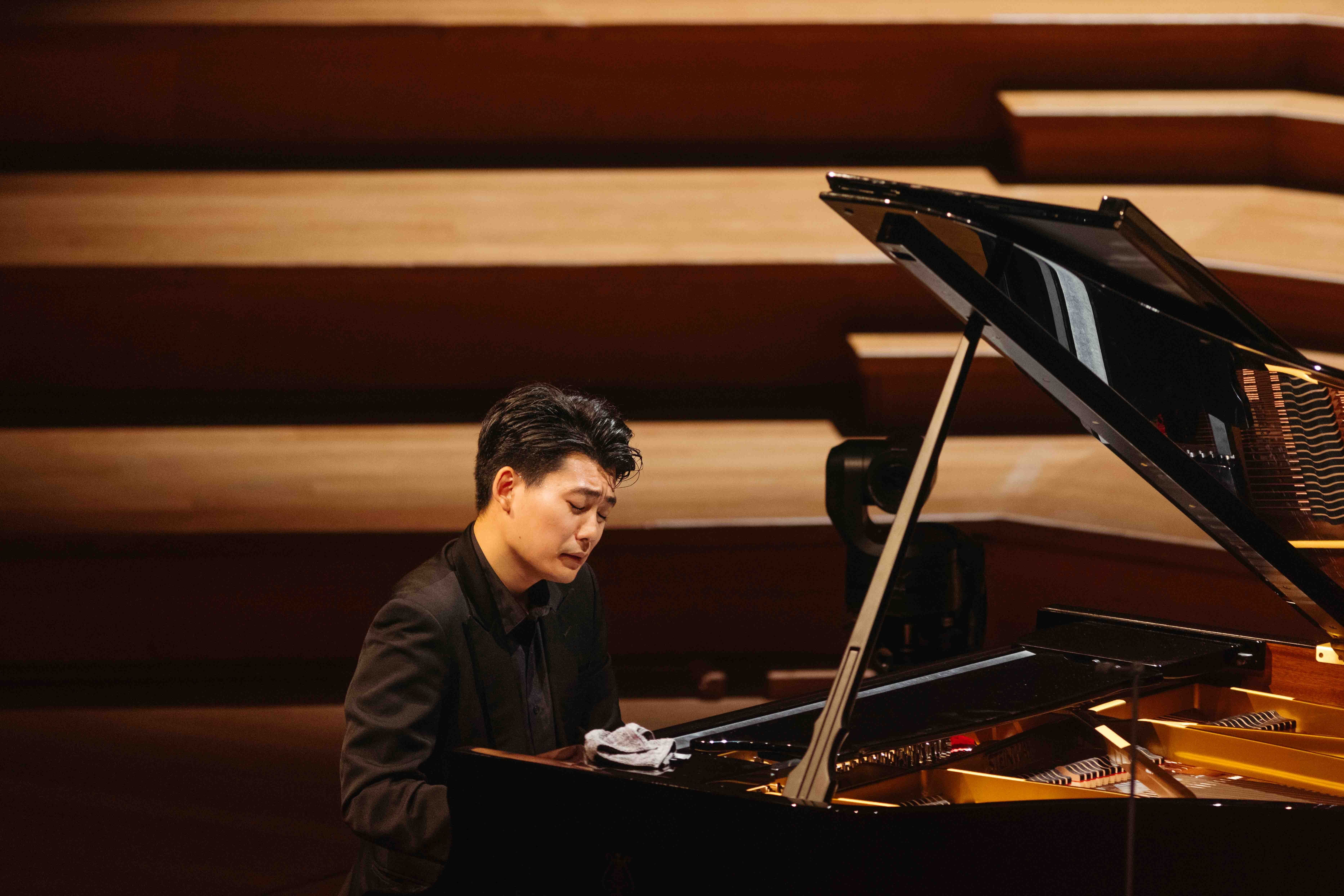 エリザベート王妃国際～ファイナリスト12人のセミファイナルアーカイブ