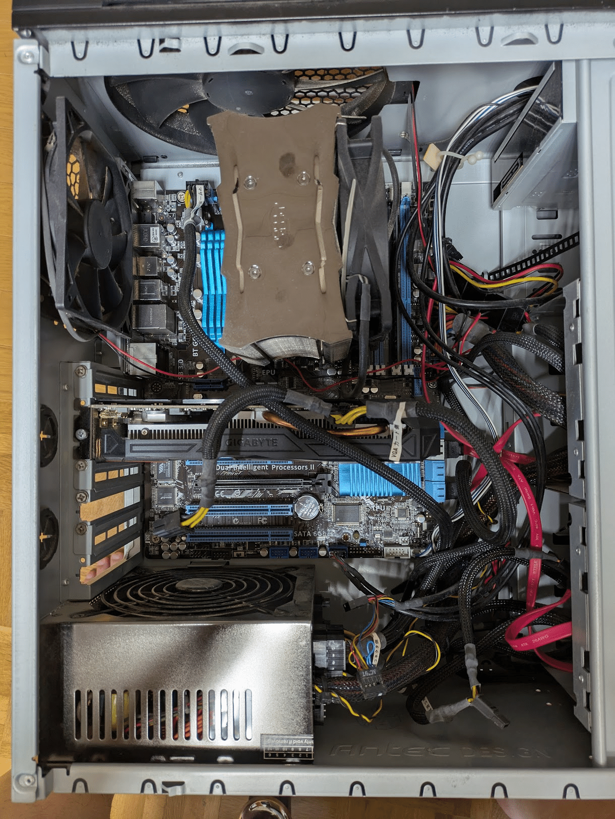 4代前のメインPCをきれいにする｜ねりうに