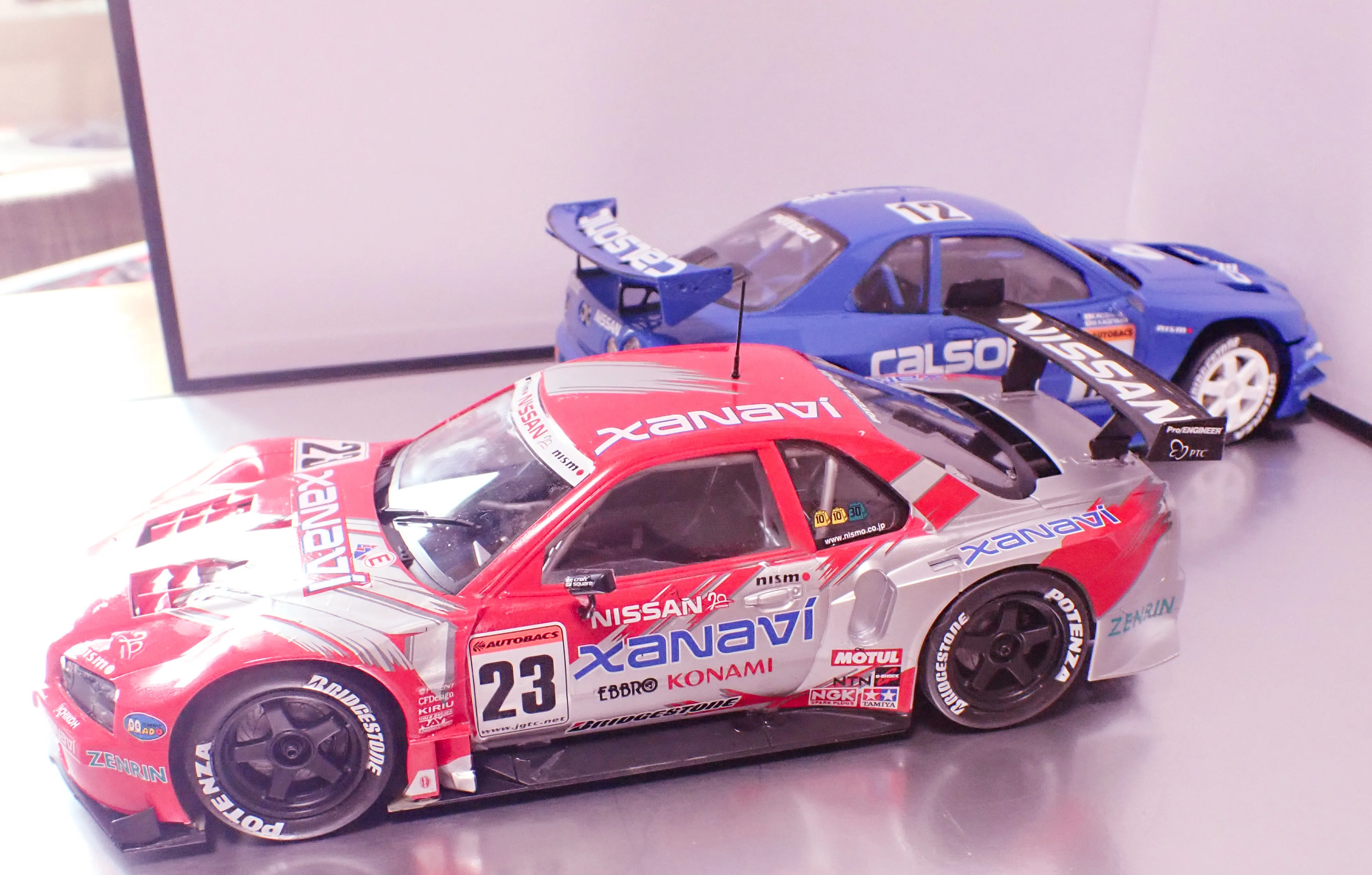 プラモデル タミヤGT-R（R34Xanavi.CALSONIC） ｜セるしうす
