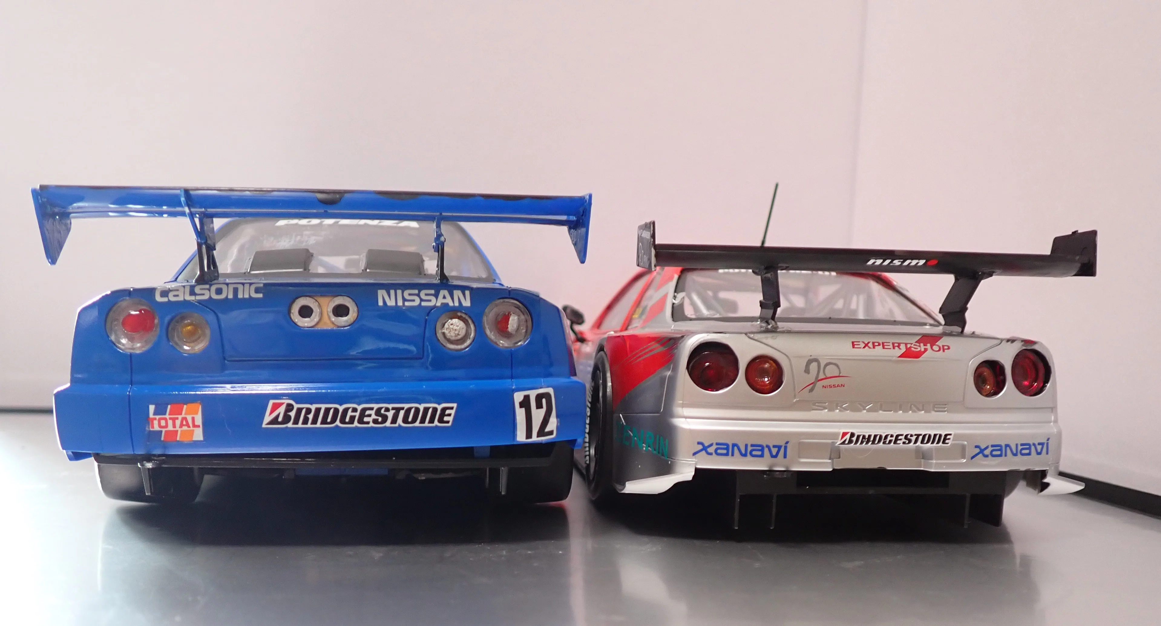 プラモデル タミヤGT-R（R34Xanavi.CALSONIC） ｜セるしうす