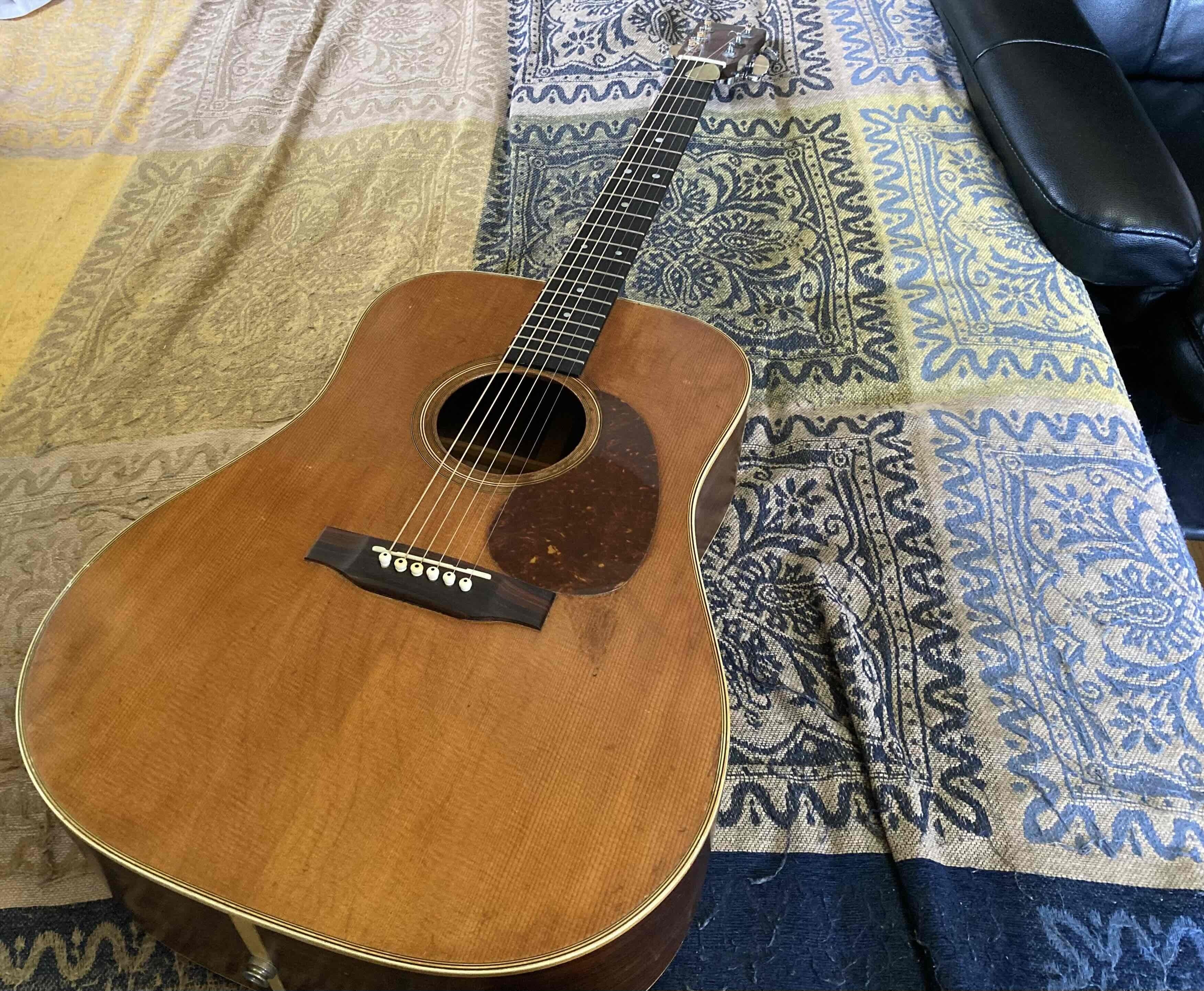 ギター 1973 Martin D-28 Martin D-28 Acoustic Guitar (1973) – Elderly Instruments