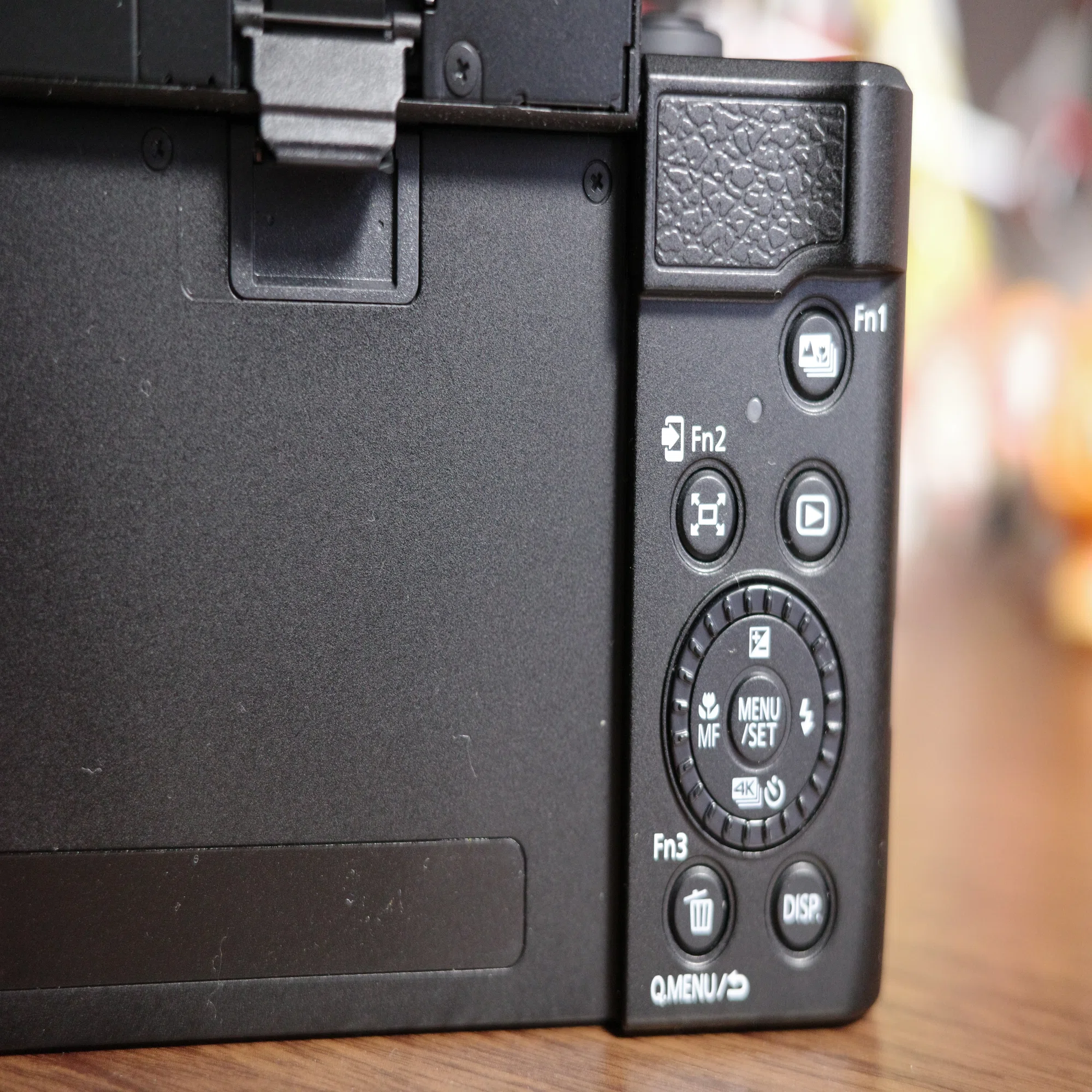 DC-TZ99使用感レビュー|手軽に光学30倍ズームができるLUMIXコンデジ 