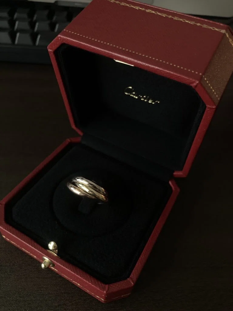 断捨離中　カルティエ　リング 断捨離してカルティエを買った話｜らっこ