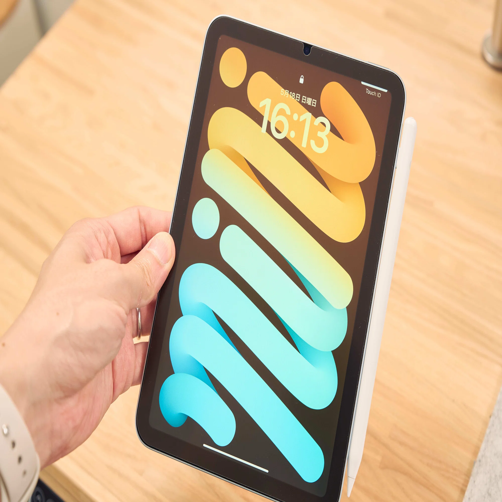 脱Cellular】iPad mini A17 Pro Wi-Fiモデルを購入した話｜じゃが