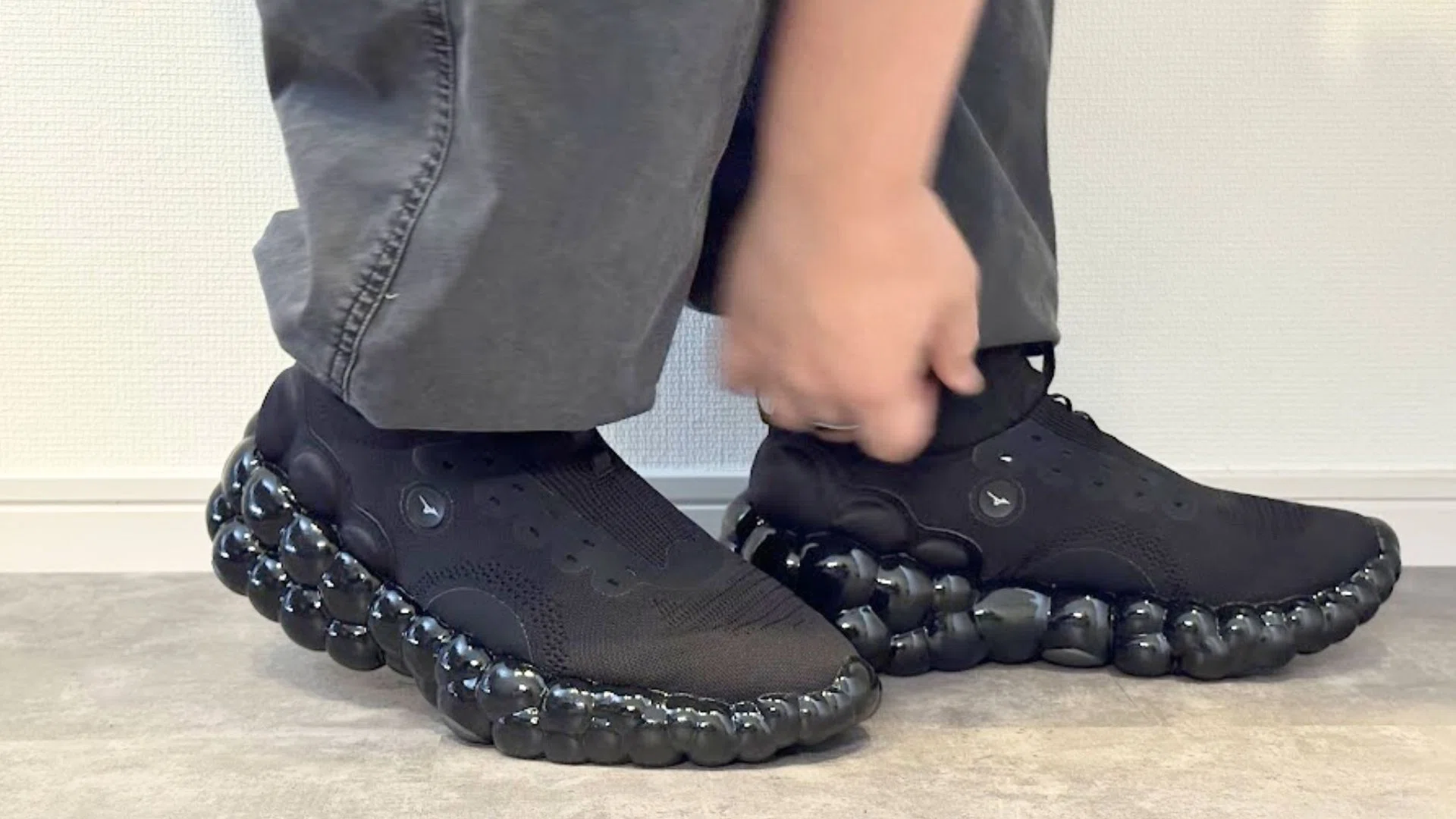 大阪万博】ミャクミャクスニーカーを買ってみた｜9号