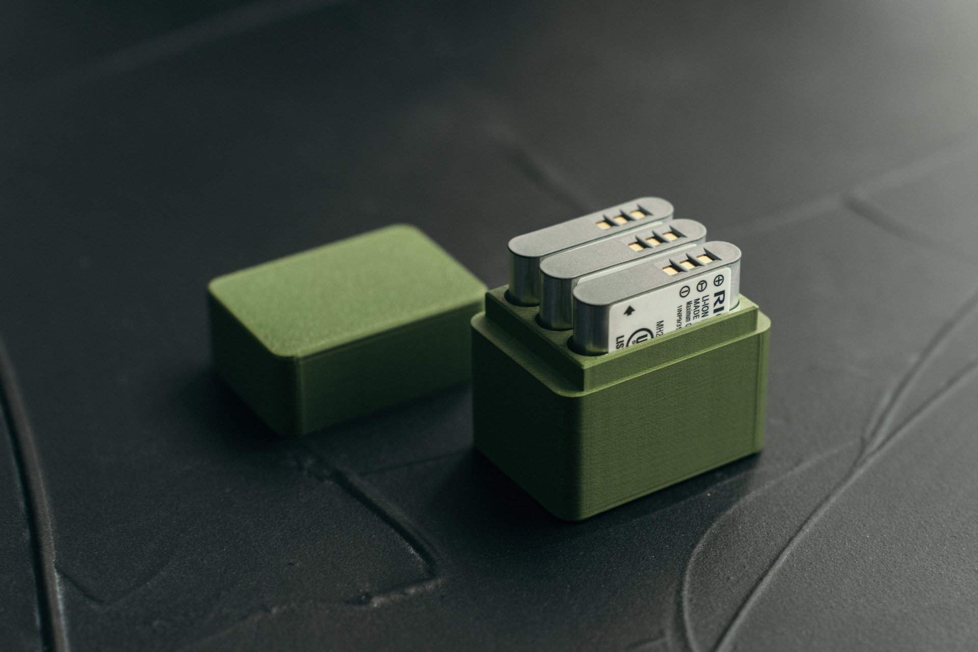 3Dモデル配布】RICOH GRIII/GRIIIx専用バッテリーケース。予備