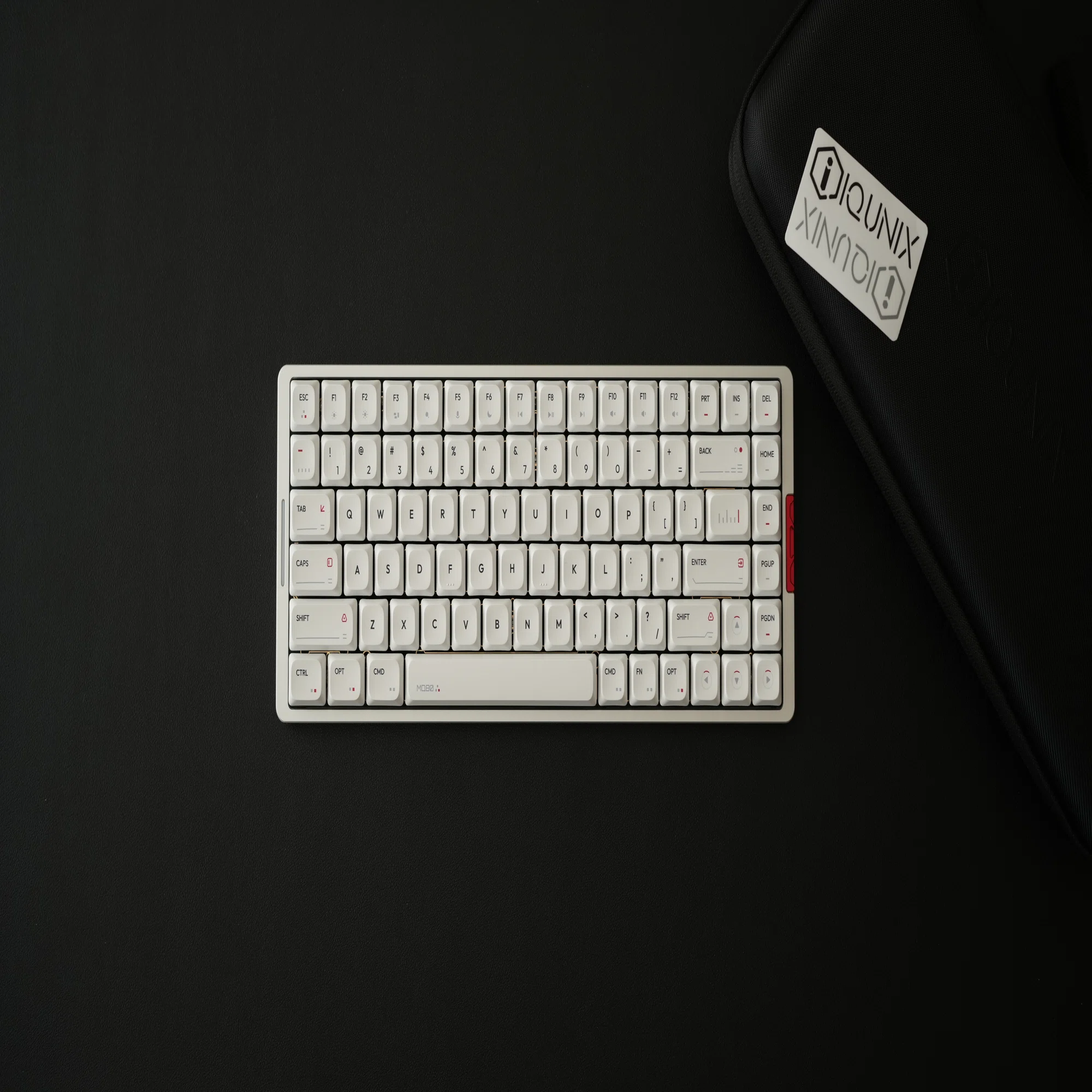 超おすすめ】ロープロファイルメカニカルキーボードIQUNIX MQ80 