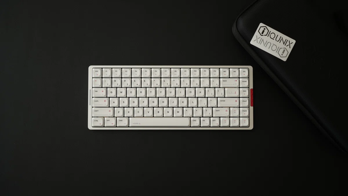 超おすすめ】ロープロファイルメカニカルキーボードIQUNIX MQ80 