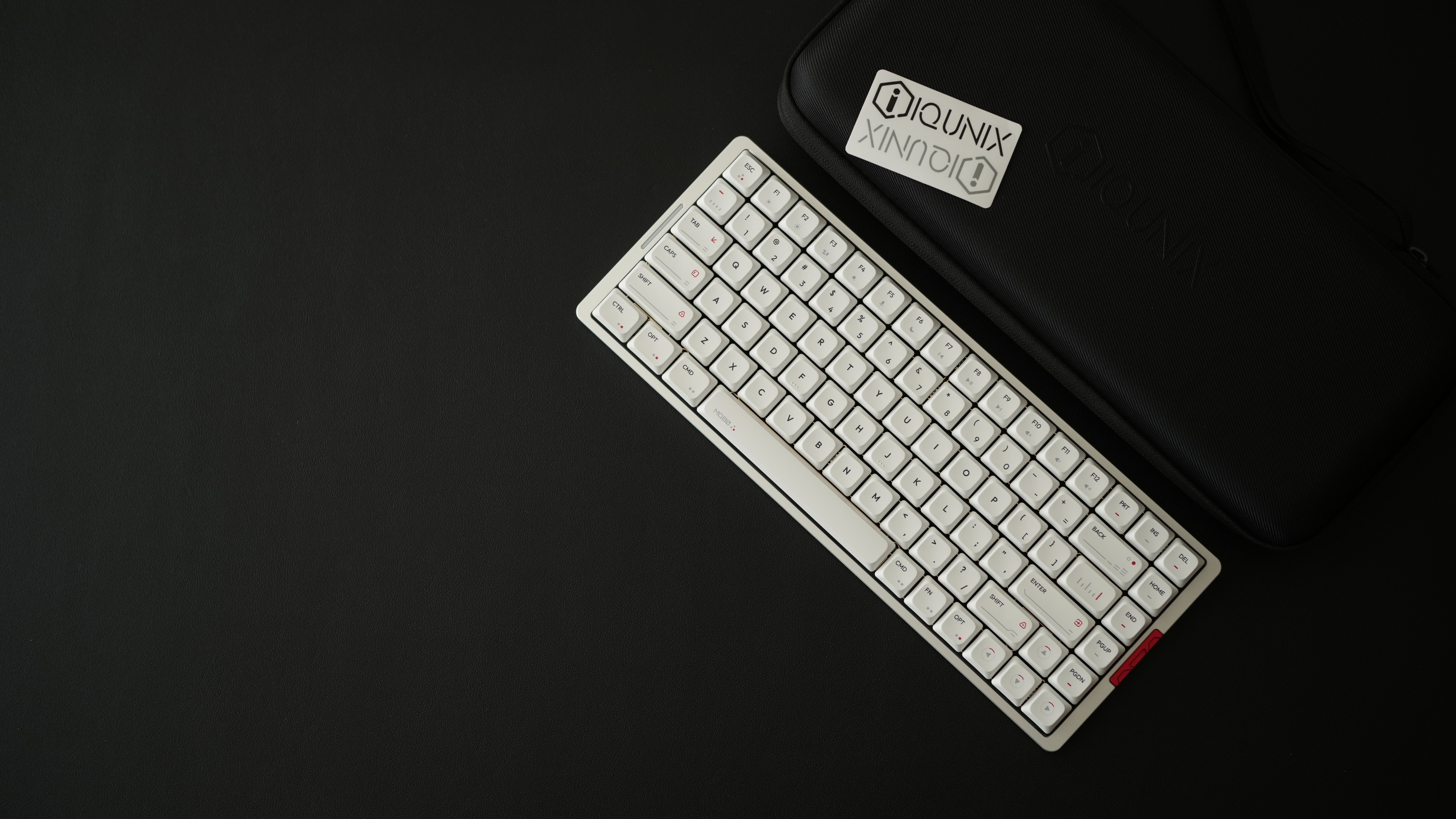 超おすすめ】ロープロファイルメカニカルキーボードIQUNIX MQ80