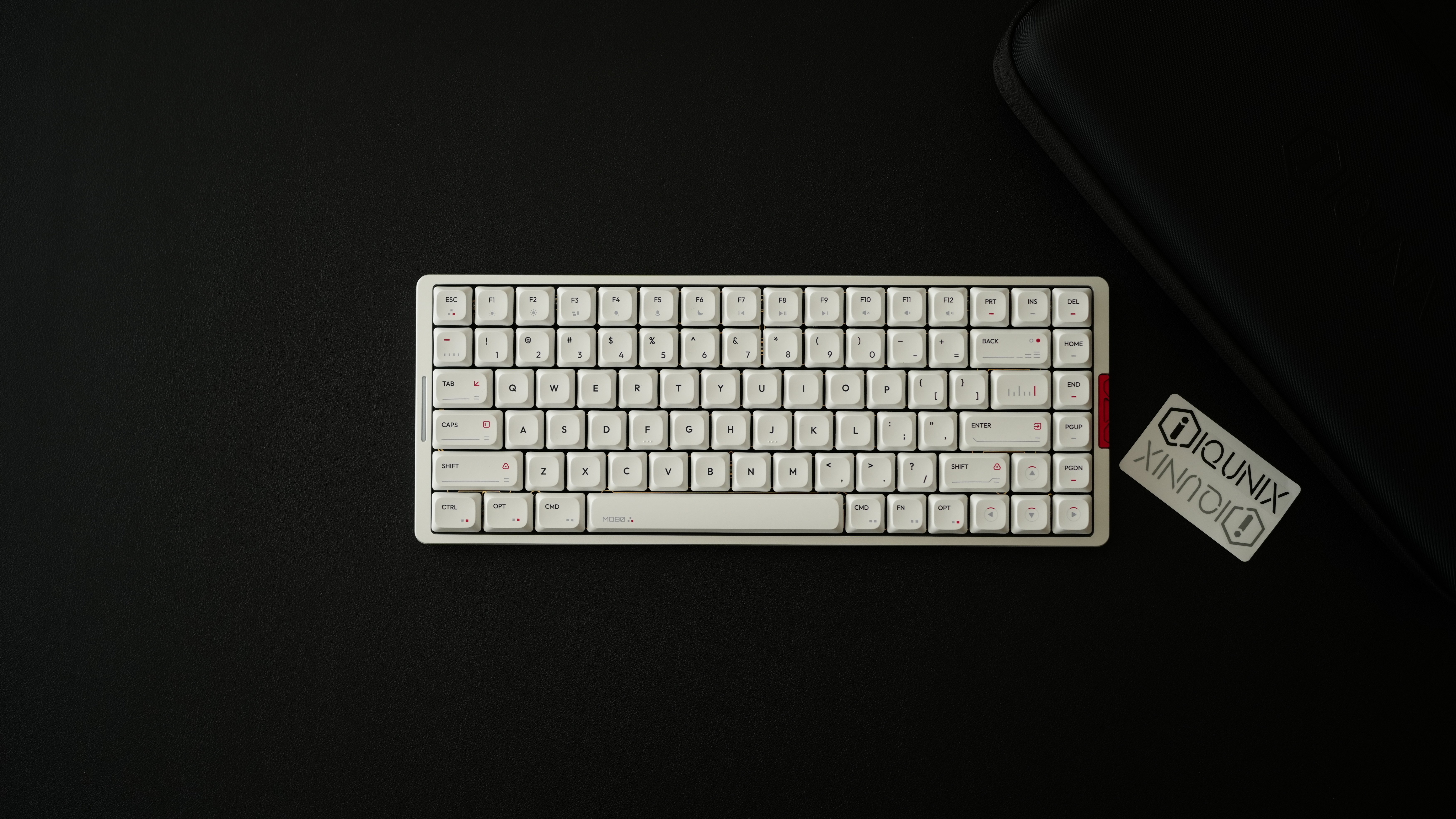 超おすすめ】ロープロファイルメカニカルキーボードIQUNIX MQ80