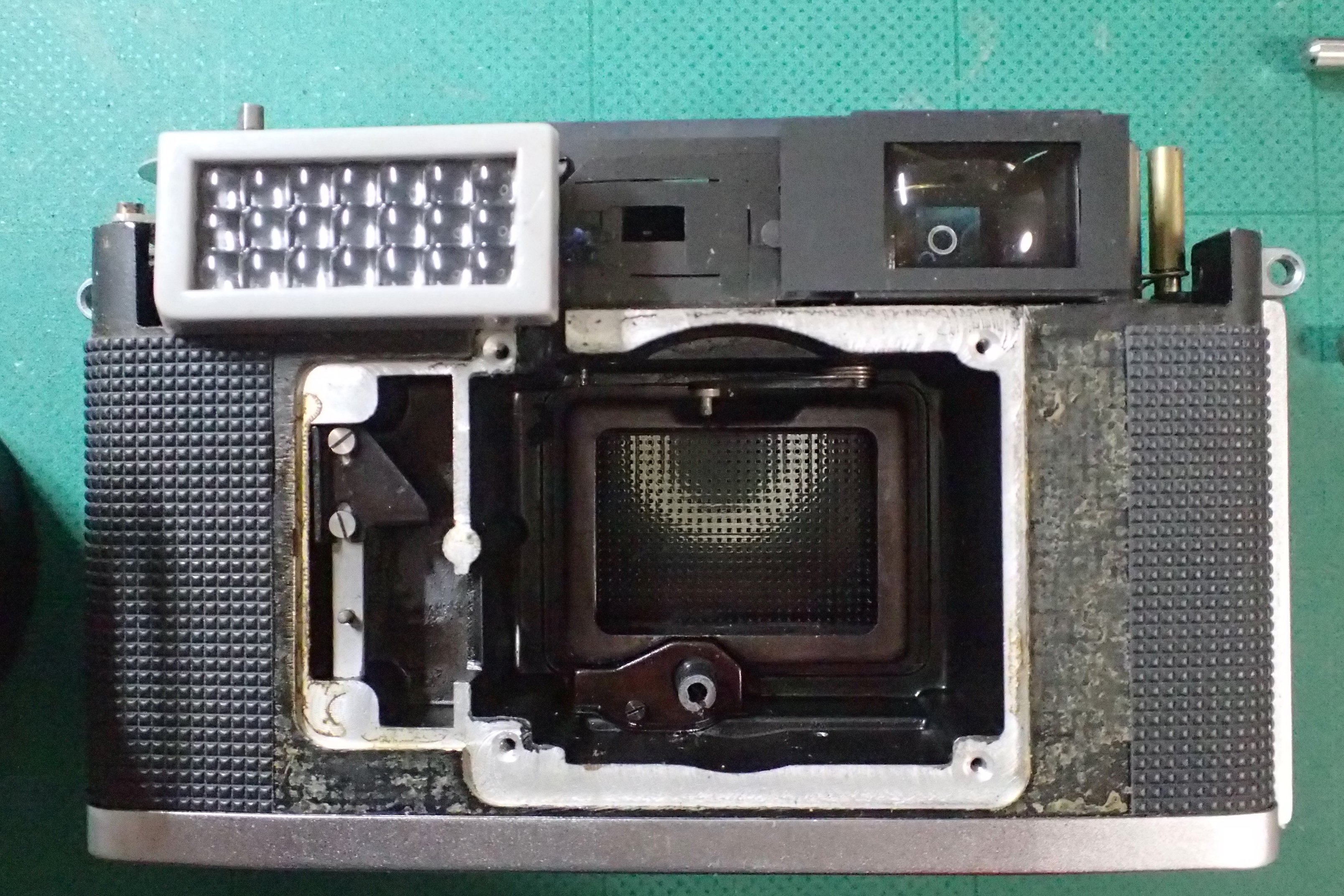 KONICA SII 分解にチャレンジ｜ponchan