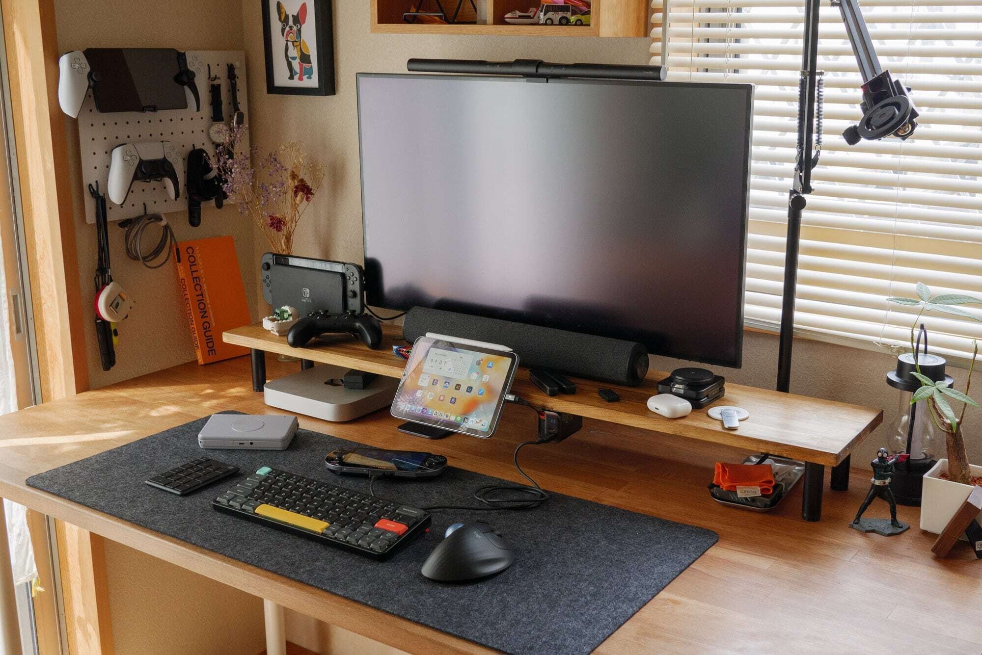 デスクシェルフをDIYしてマグネットマウントを増設してみたら快適すぎ