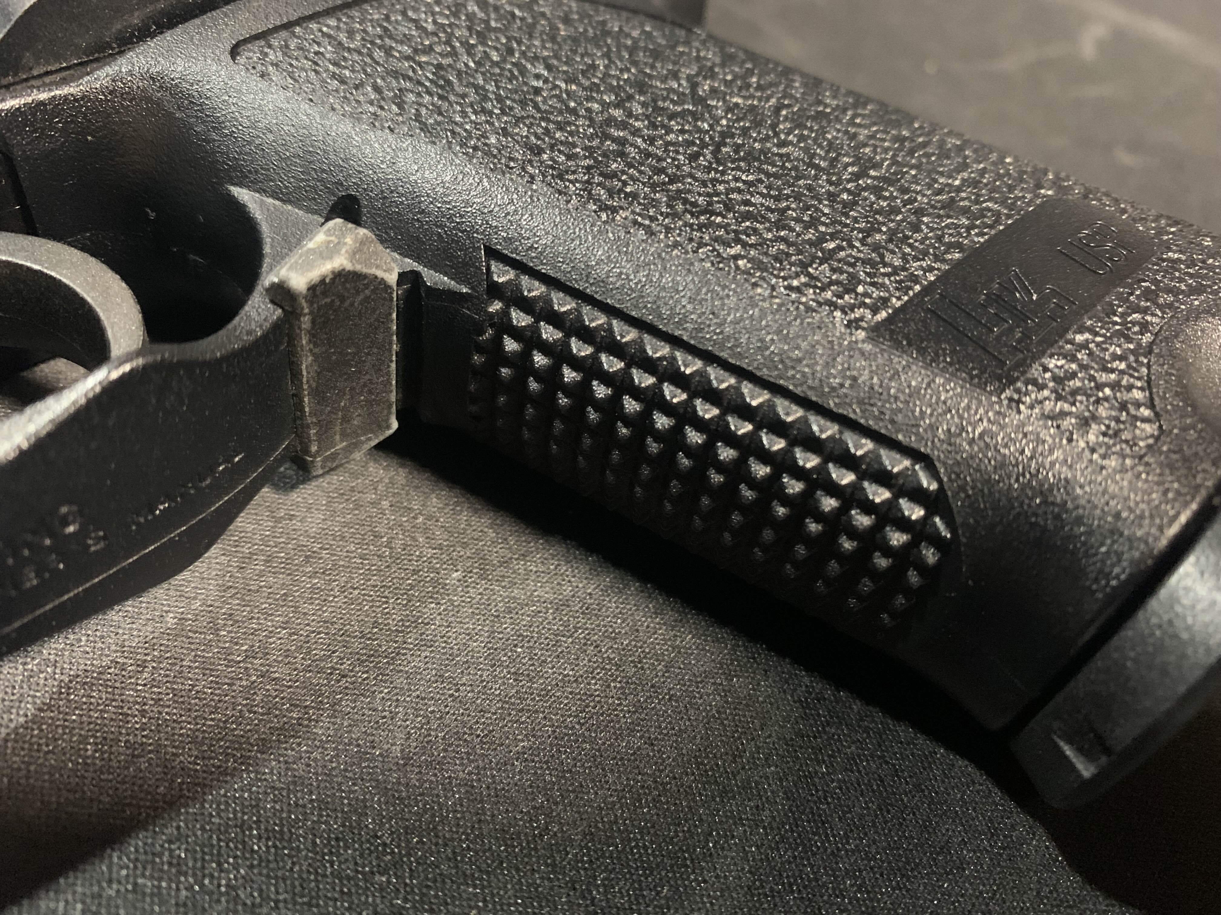 【期間限定・早い者勝ち】トイガン（※プロップ仕様） 趣味のエアソフトガン04～USP～｜yoll
