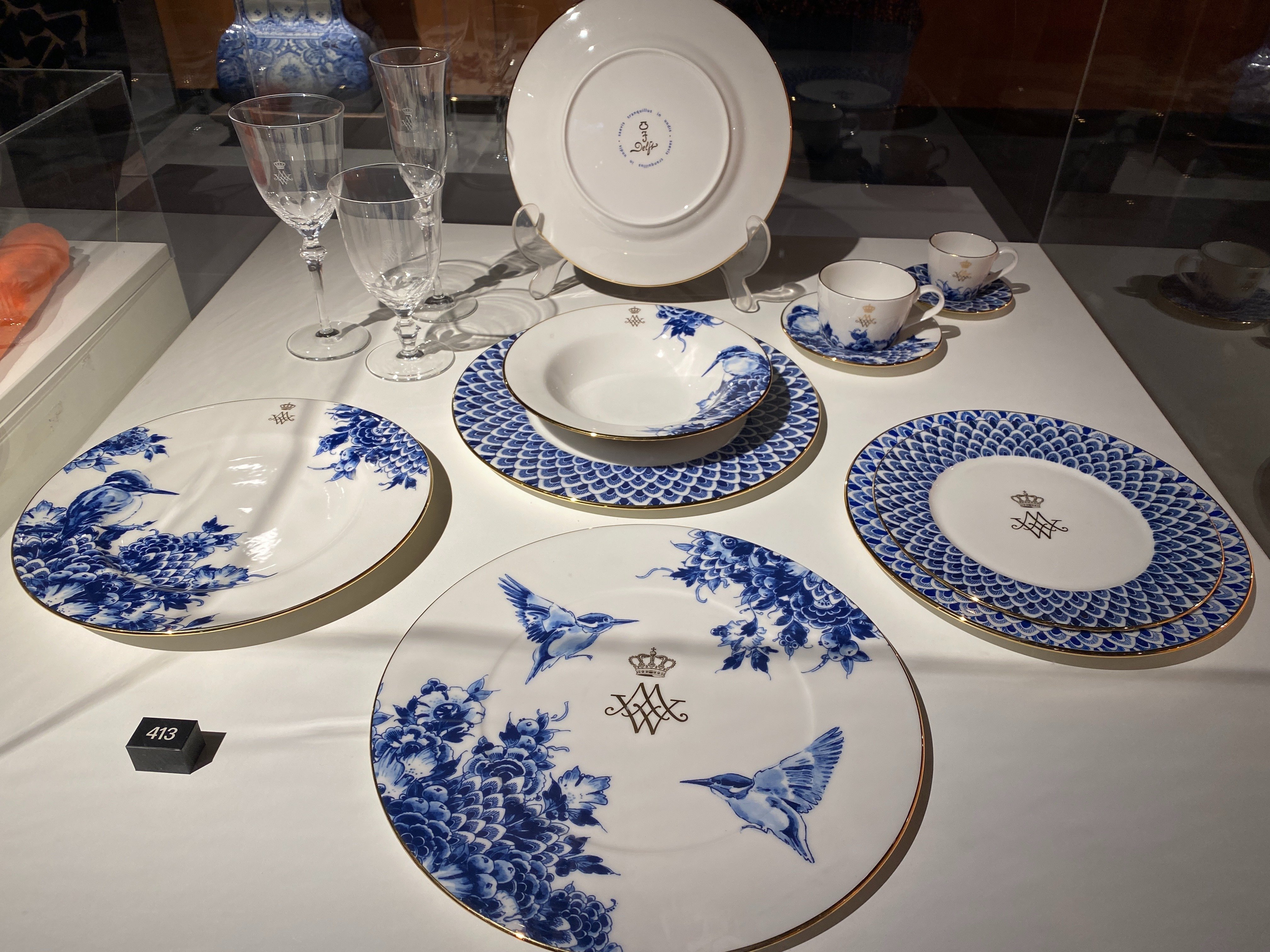 Delft ロイヤル￼￼デルフト オランダ 陶器 牛 赤絵