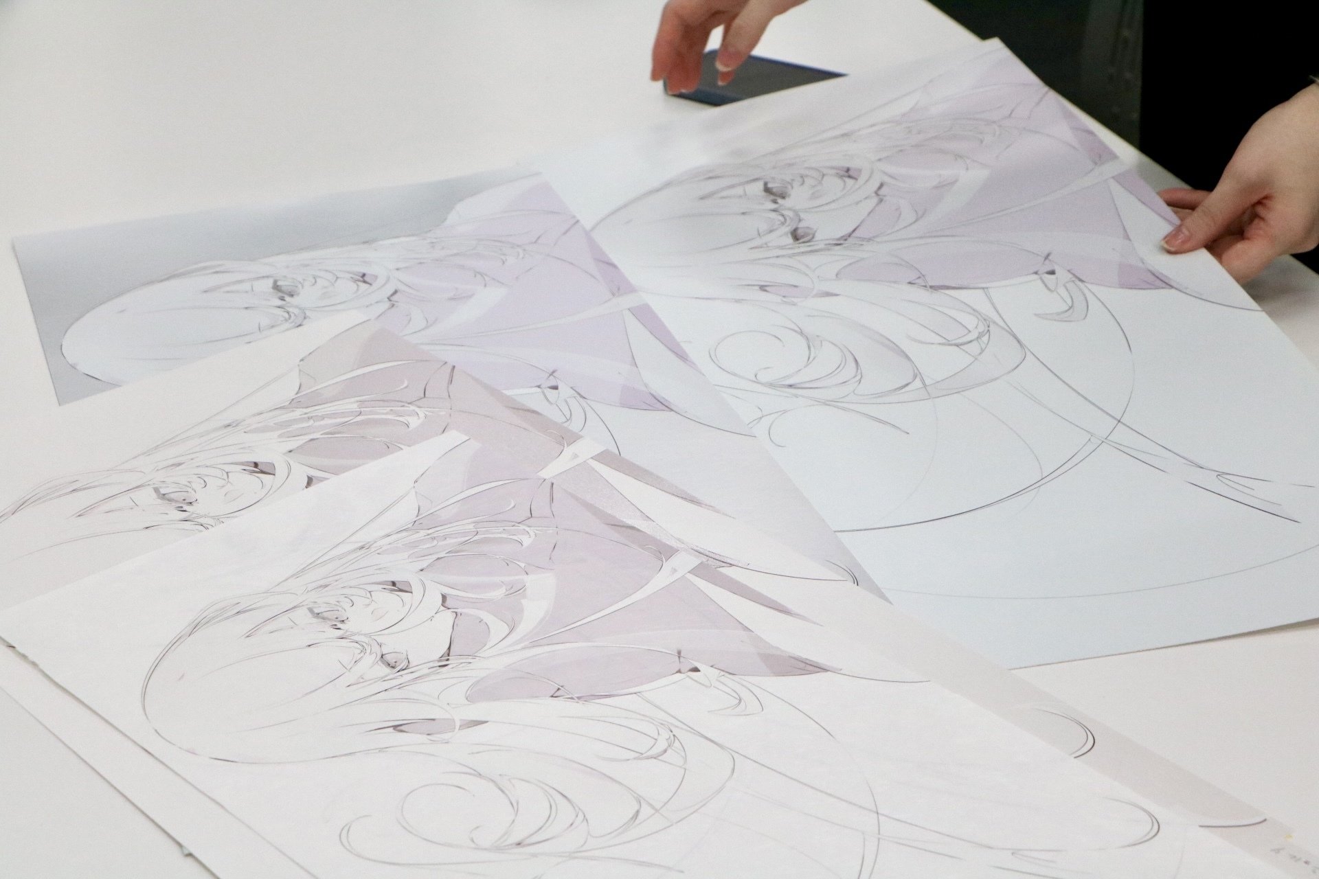 都内で 米室さん 初画集「katalogos」black editionカバー制作について ポスター