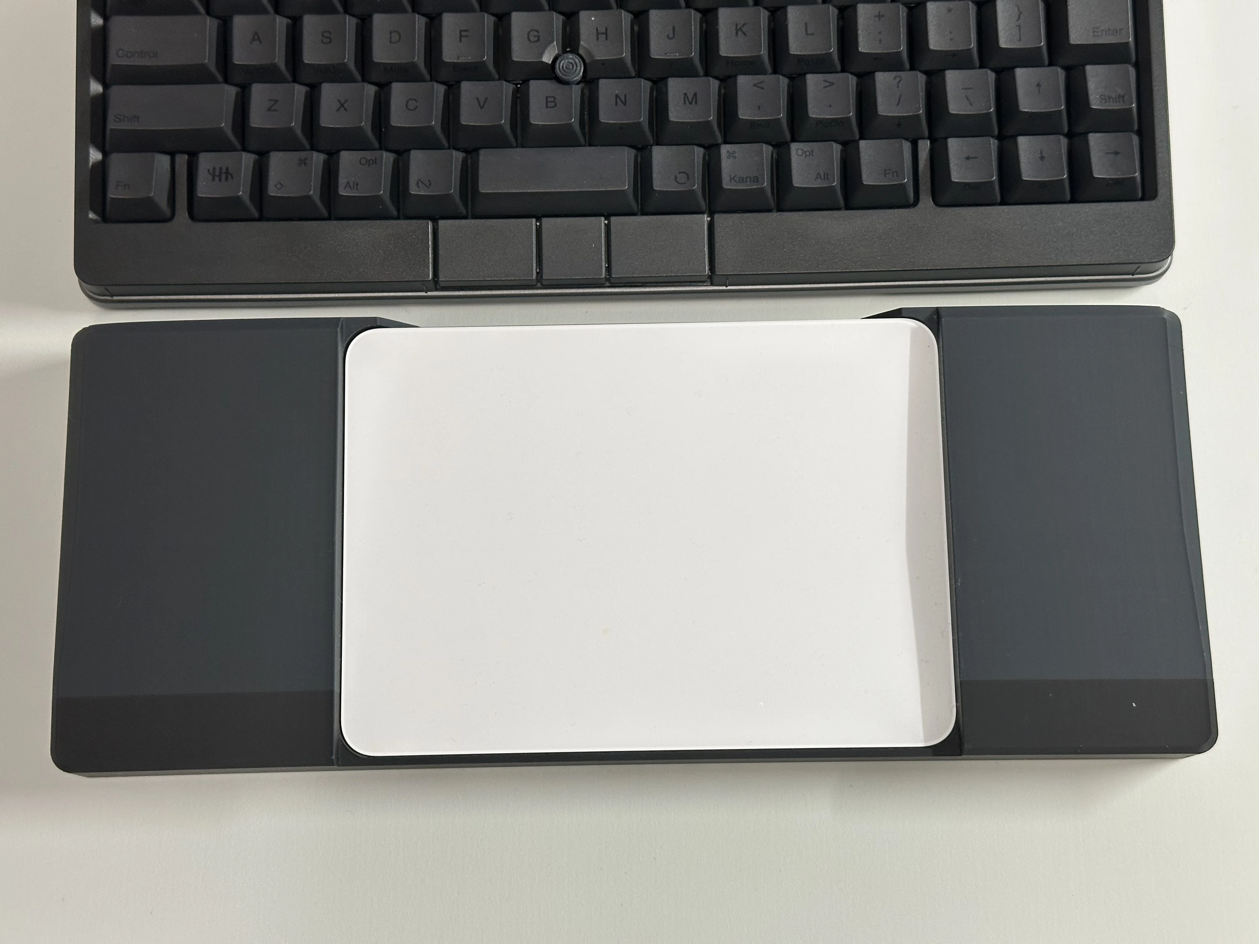3Dプリンターによるリストレスト等製作サービスのご案内 (REALFORCE