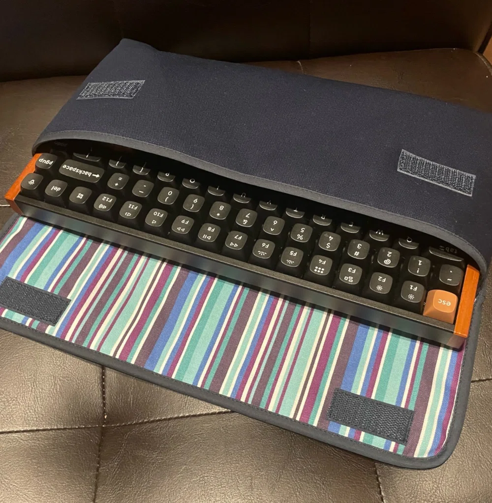 ハンドメイドのKeychron K2 HE キーボードケース 3種類のラインナップ
