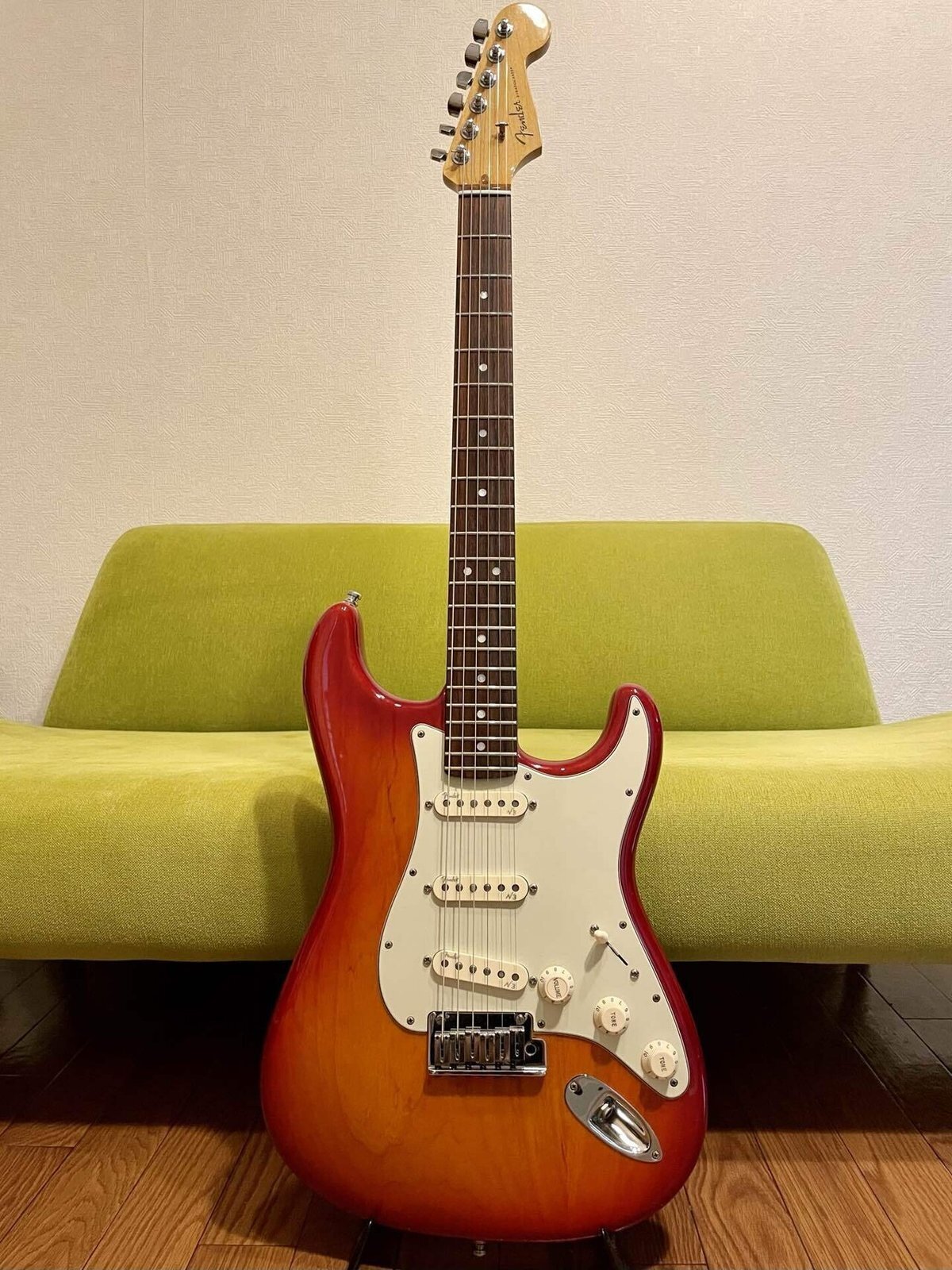 ギター紹介】Fender Stratocaster American Deluxe｜ナ〆ナナメ
