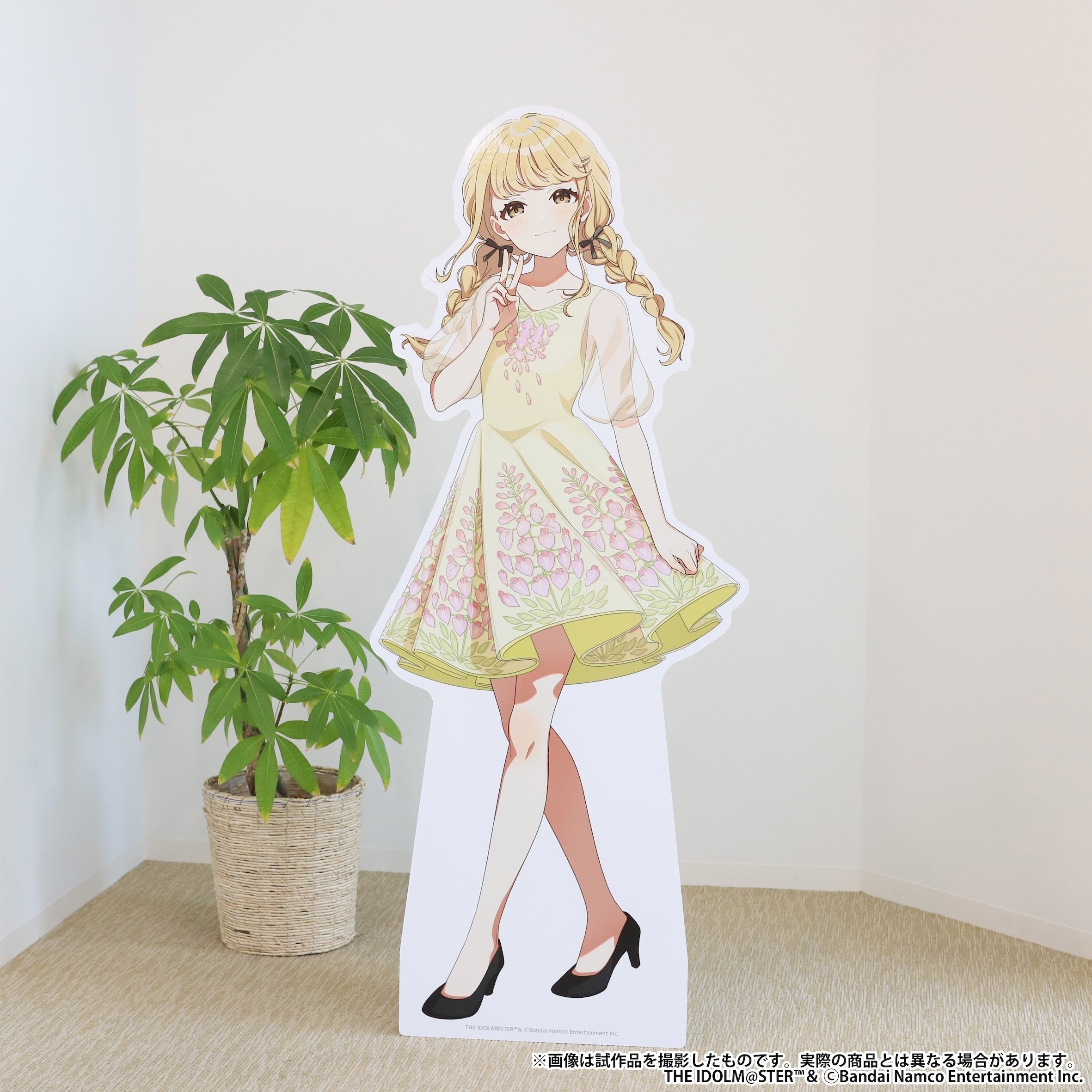 学園アイドルマスター』より、等身大スタンディが受注生産商品で