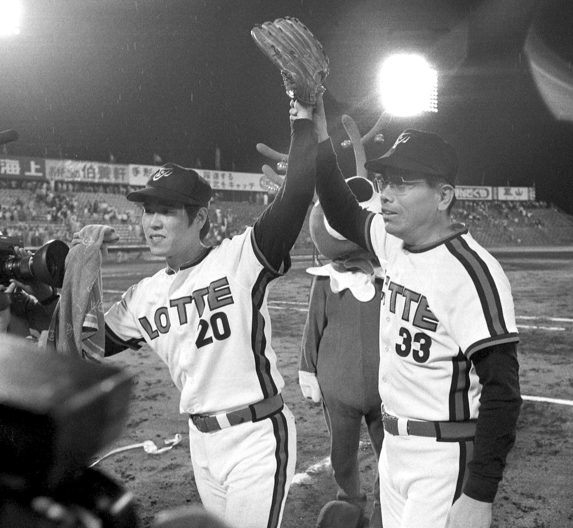 フォーク」のサインにうなずいた直後に剛速球を投げ込んでくるのが村田