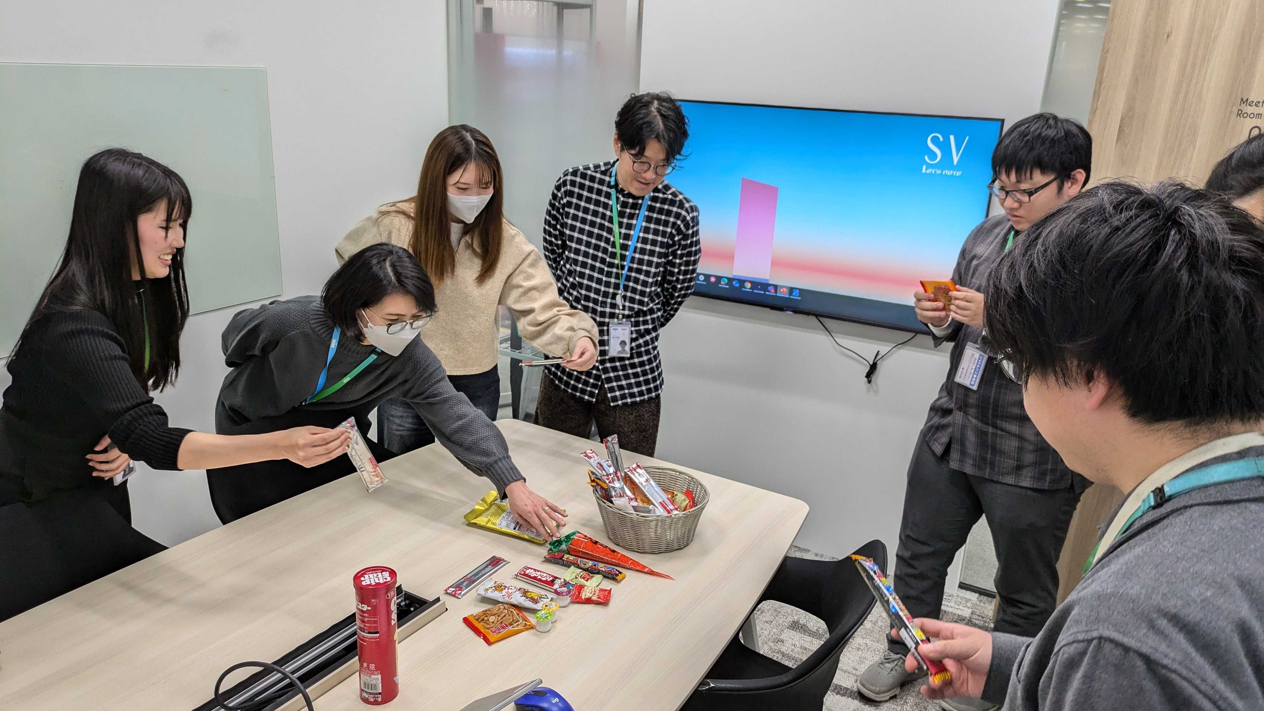 社内の8割が抱える「他部署とのコミュニケーションが取りにくい