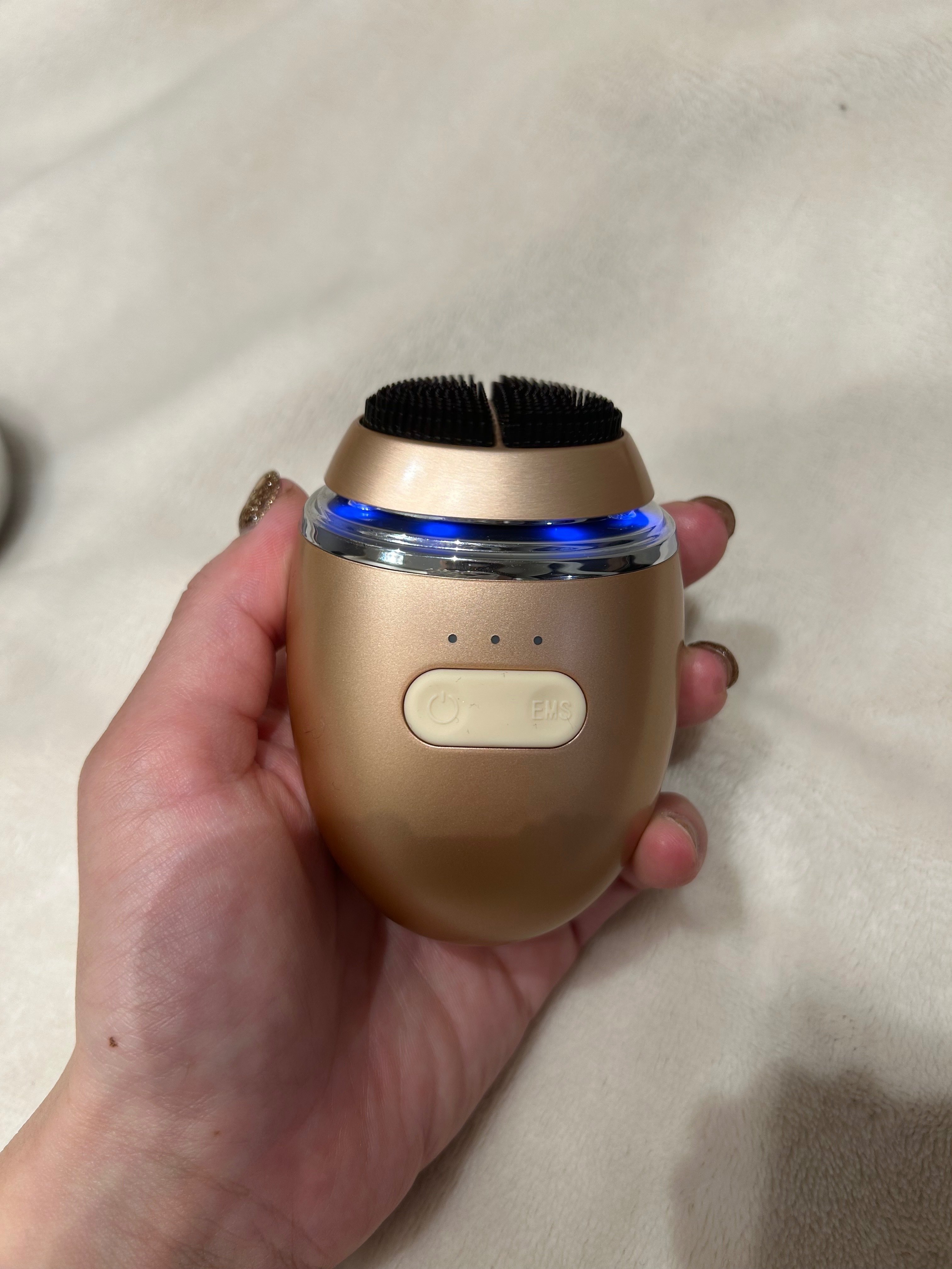 新品　ZOGANKIN フェイシャルケア美容器 洗顔で顔が引き上がる！？】ZOGANKIN OVOでプロ級ケア｜yume