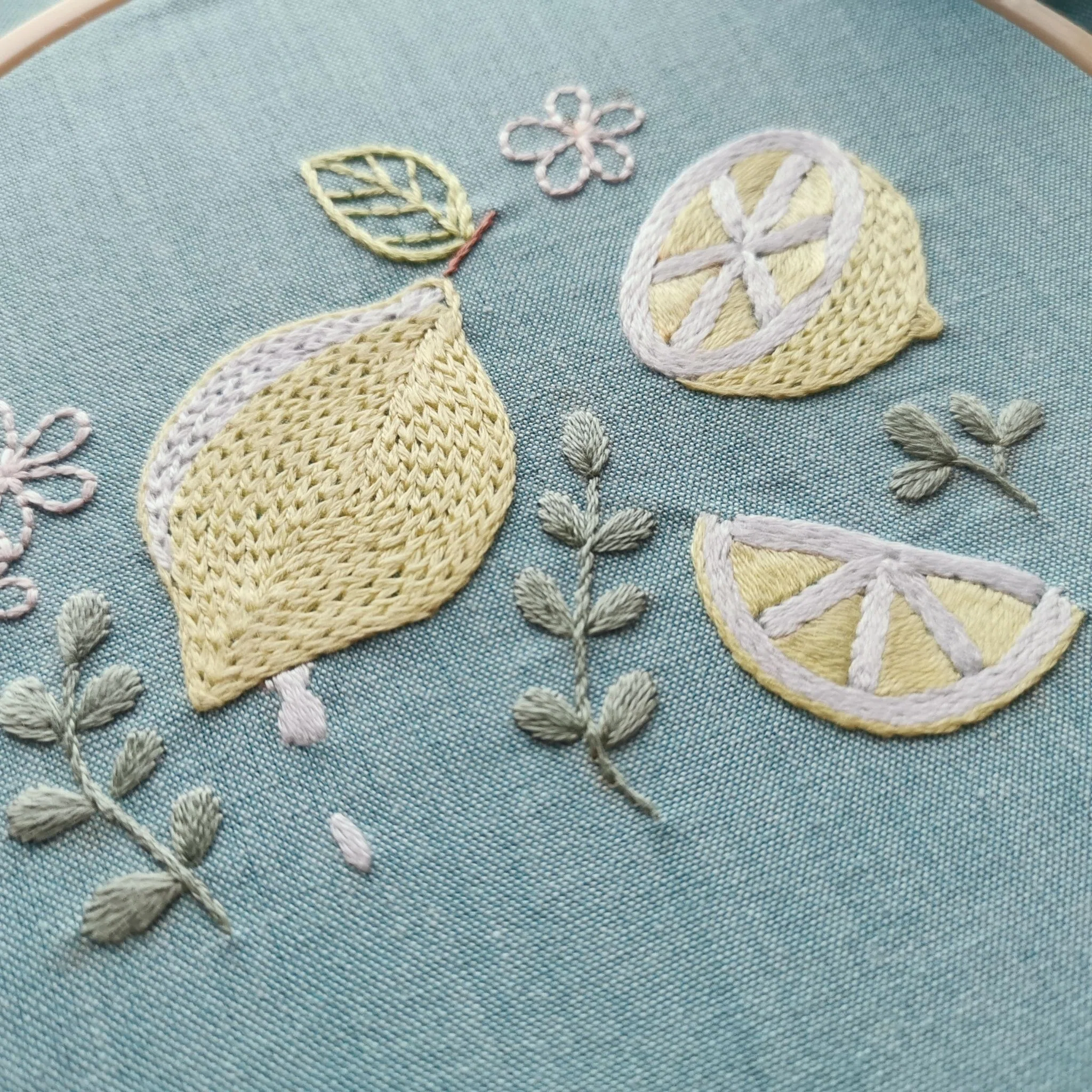 100円ダウンロード】レモンの図案｜刺繍布小物MomonoHa