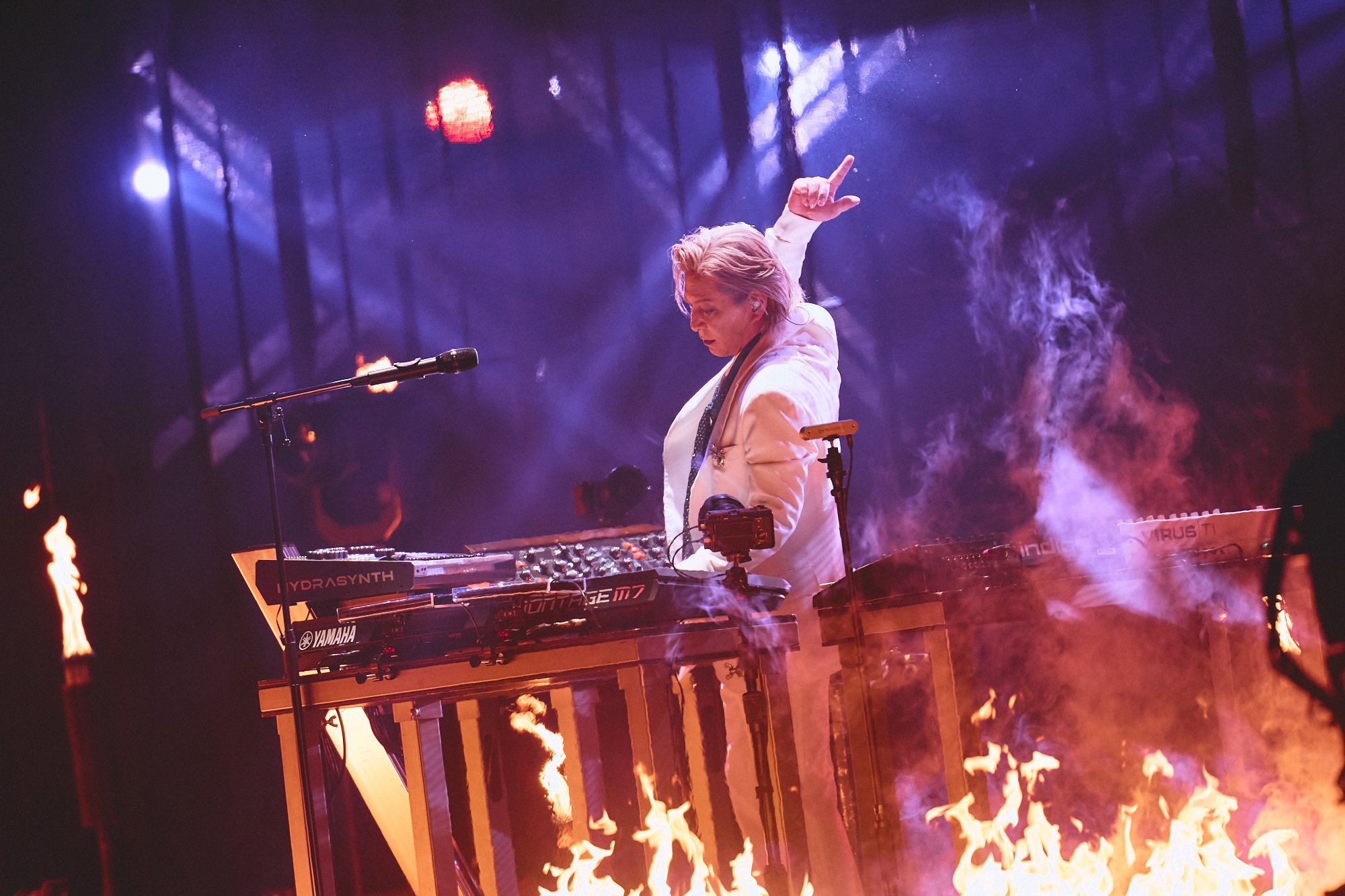 小室哲哉、宇都宮隆、木根尚登。昨年デビュー40周年を迎えたTM