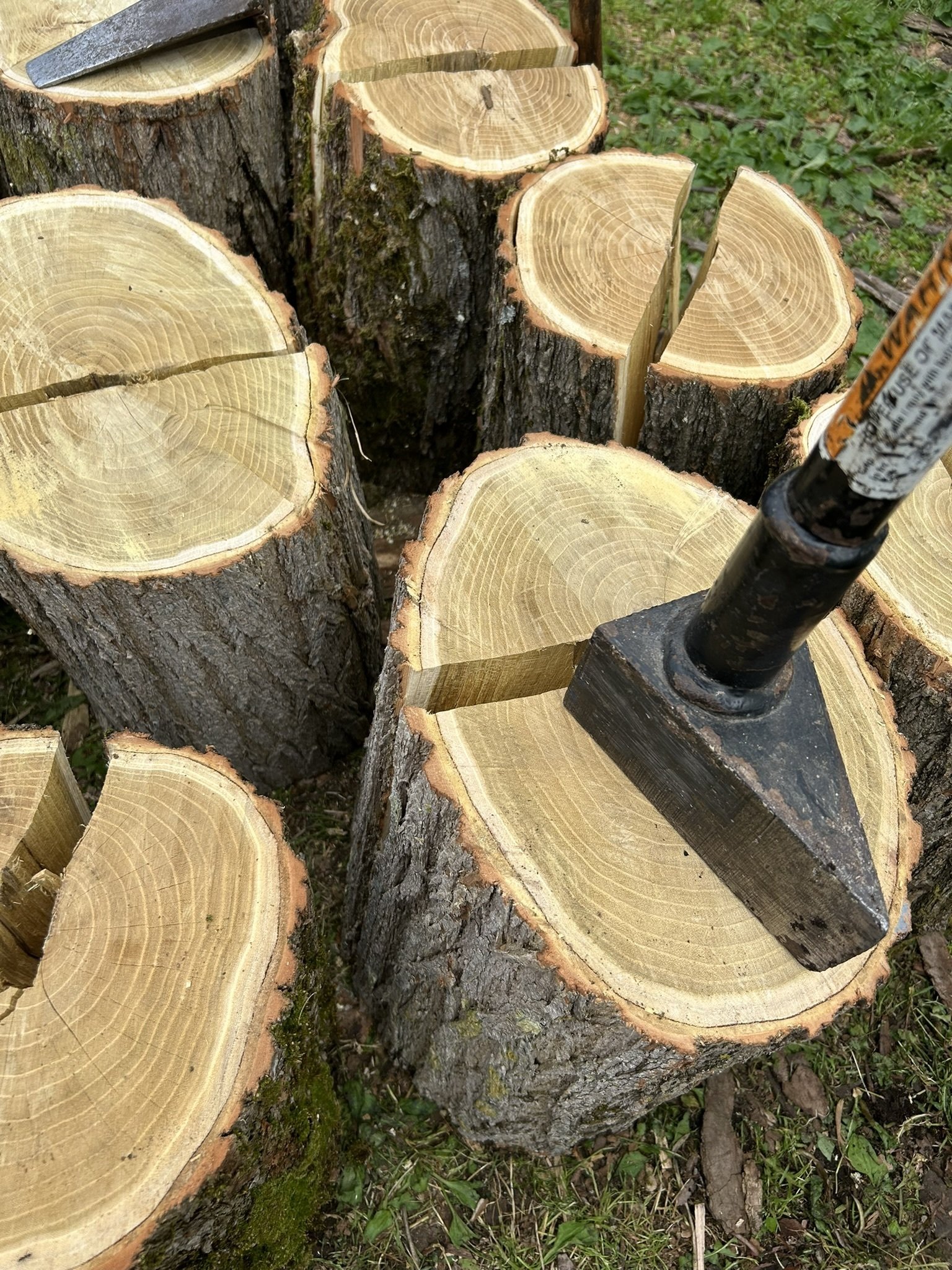 薪割りメソッド考：ハイゼット10台分（6立方m）で1年分。20年間、毎年