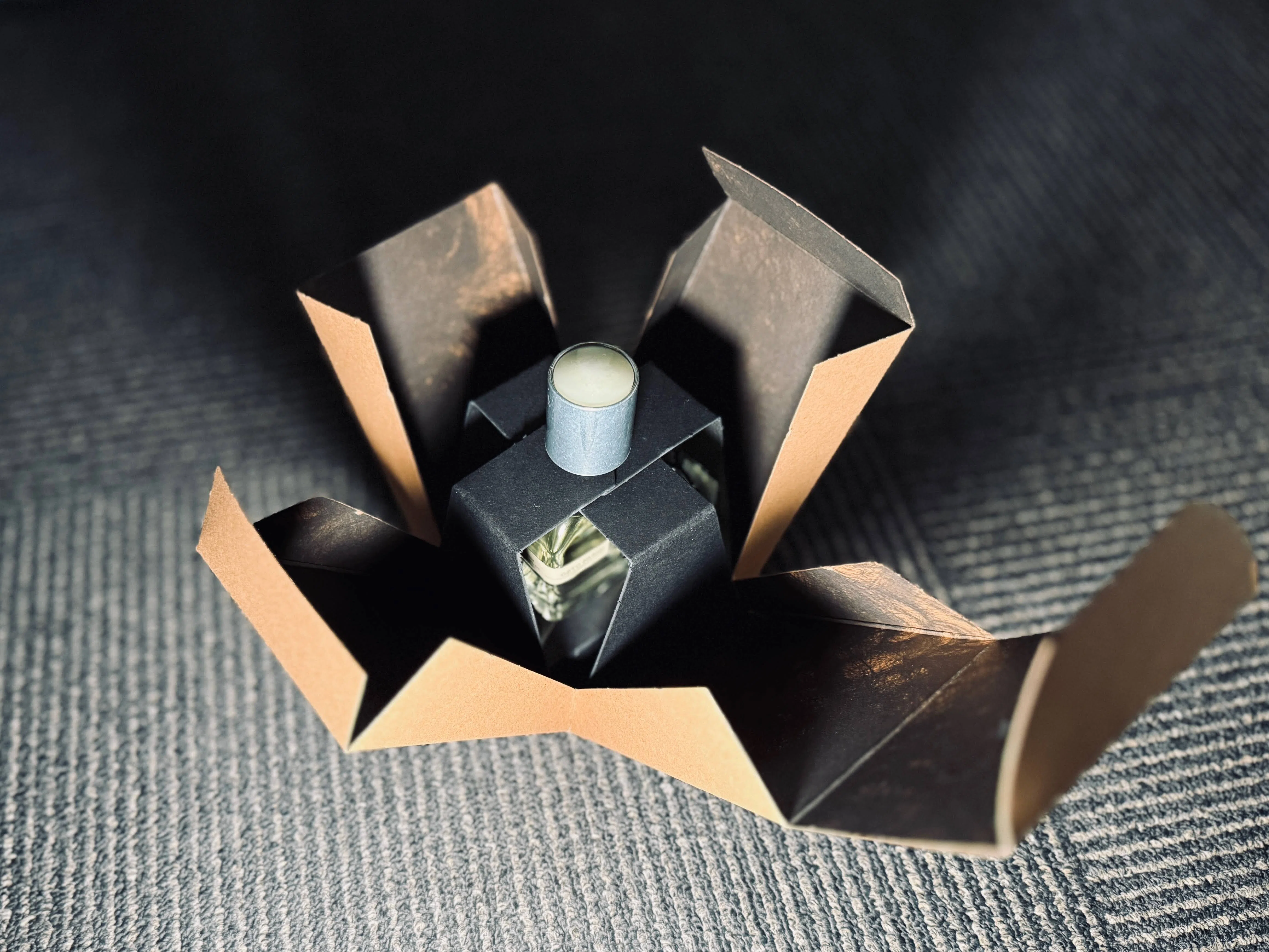 Orto Parisi | Seminalis. The Induction of Life Through Scent｜kaz-san